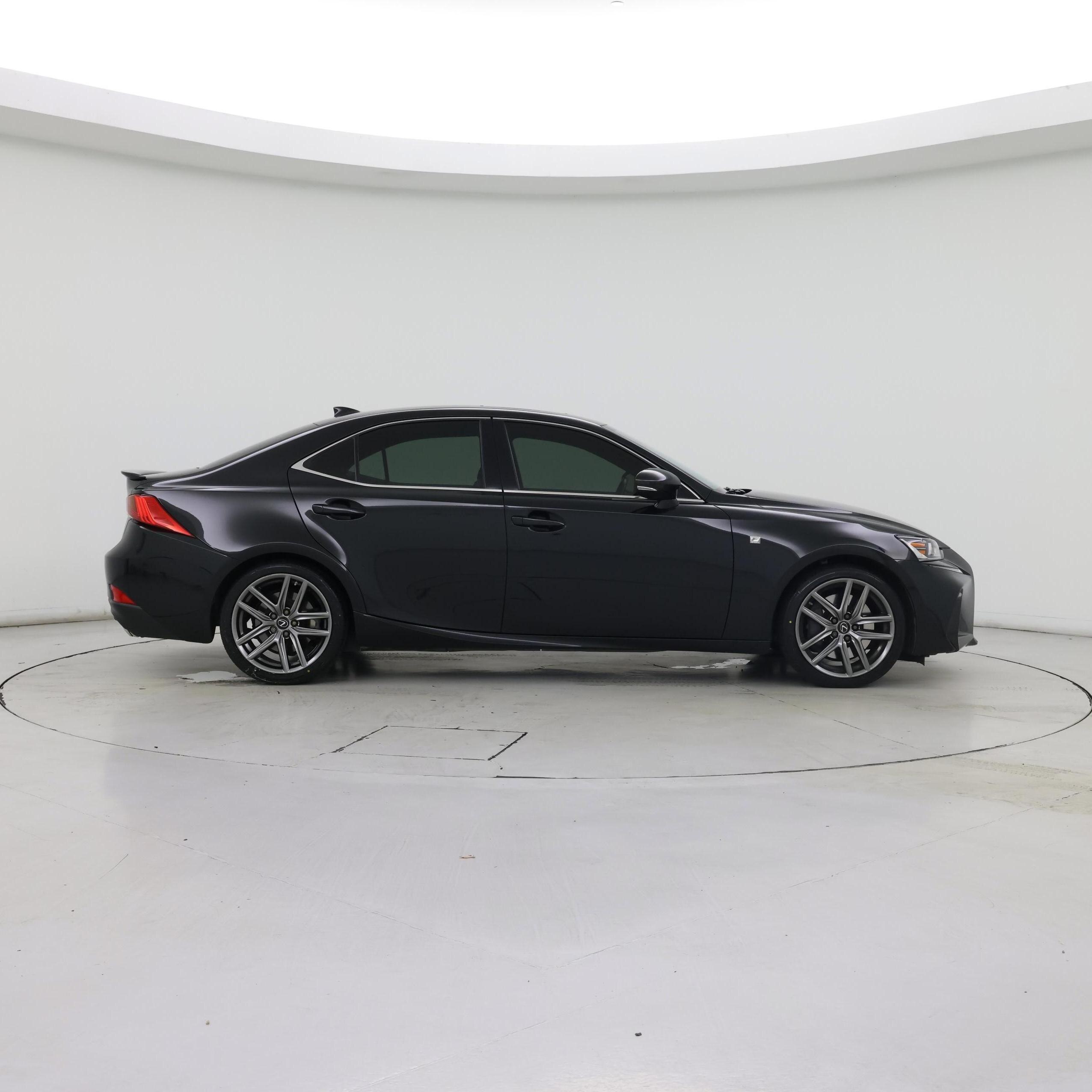 Thumbnail: 2020 Lexus IS - 7