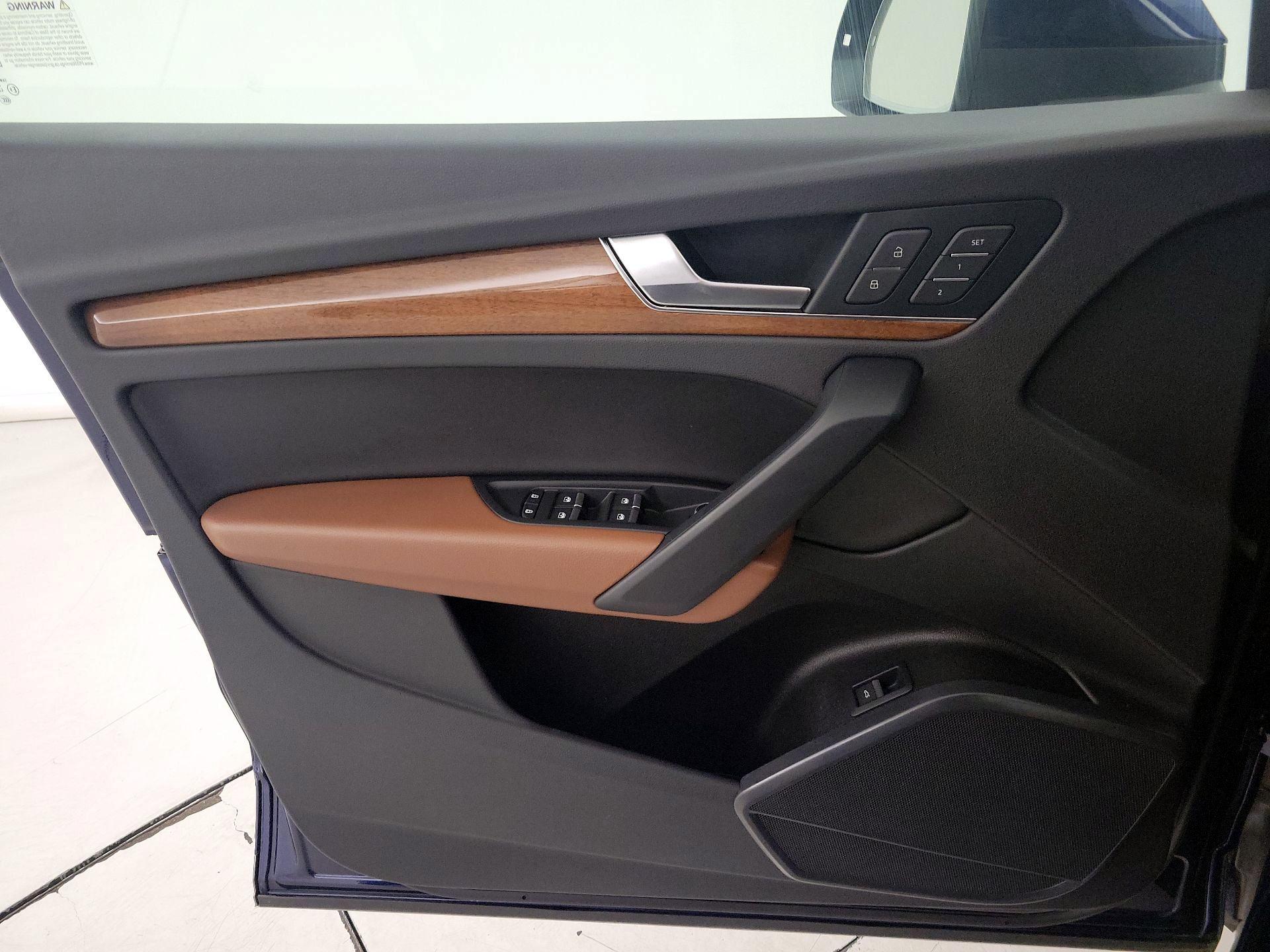 Thumbnail: 2022 Audi Q5 - 12