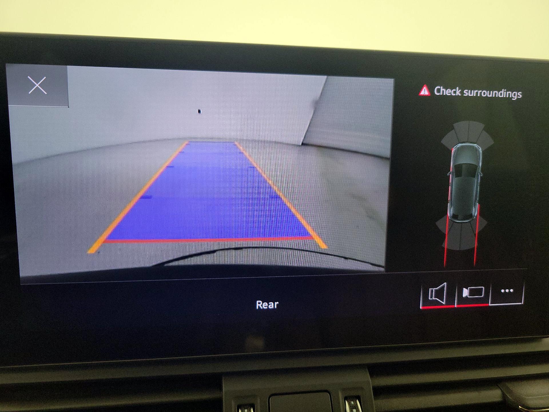 Thumbnail: 2022 Audi Q5 - 14