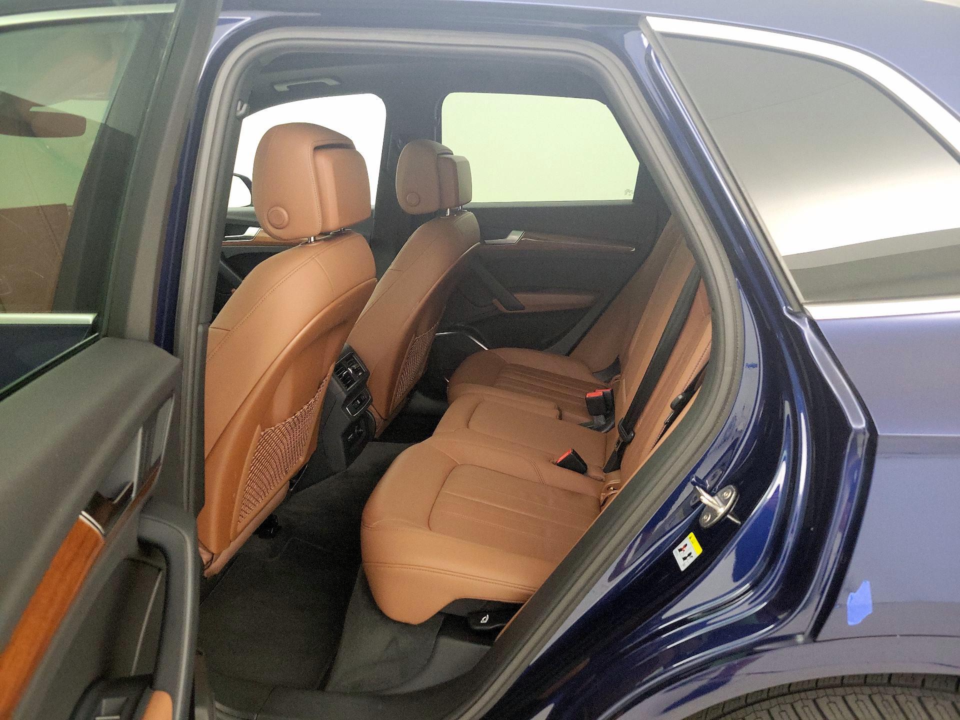 Thumbnail: 2022 Audi Q5 - 20