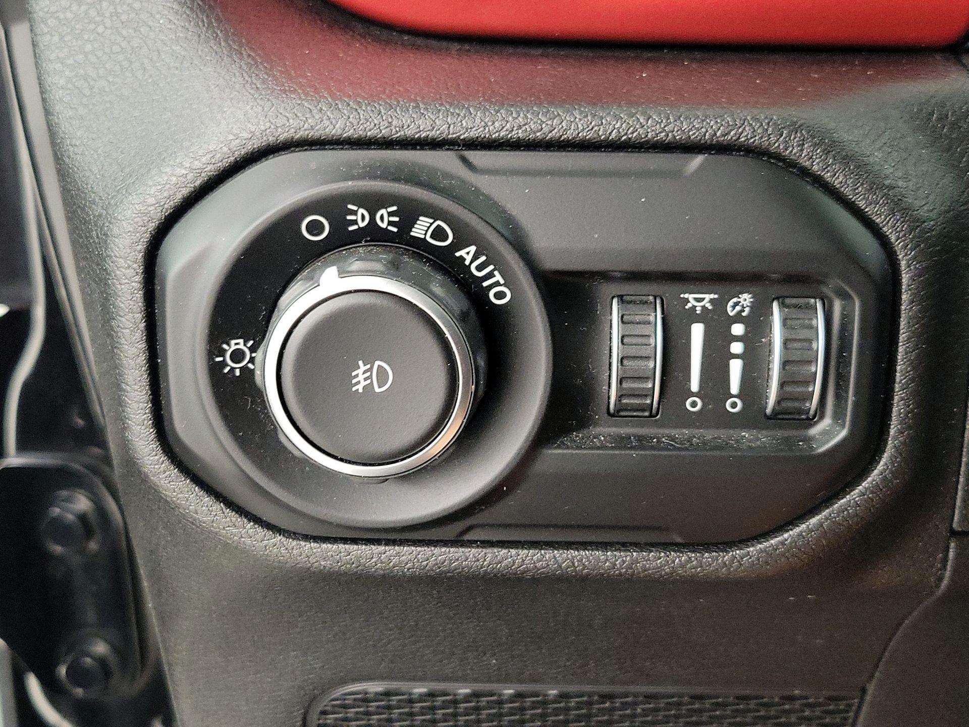 Thumbnail: 2020 Jeep Wrangler - 13