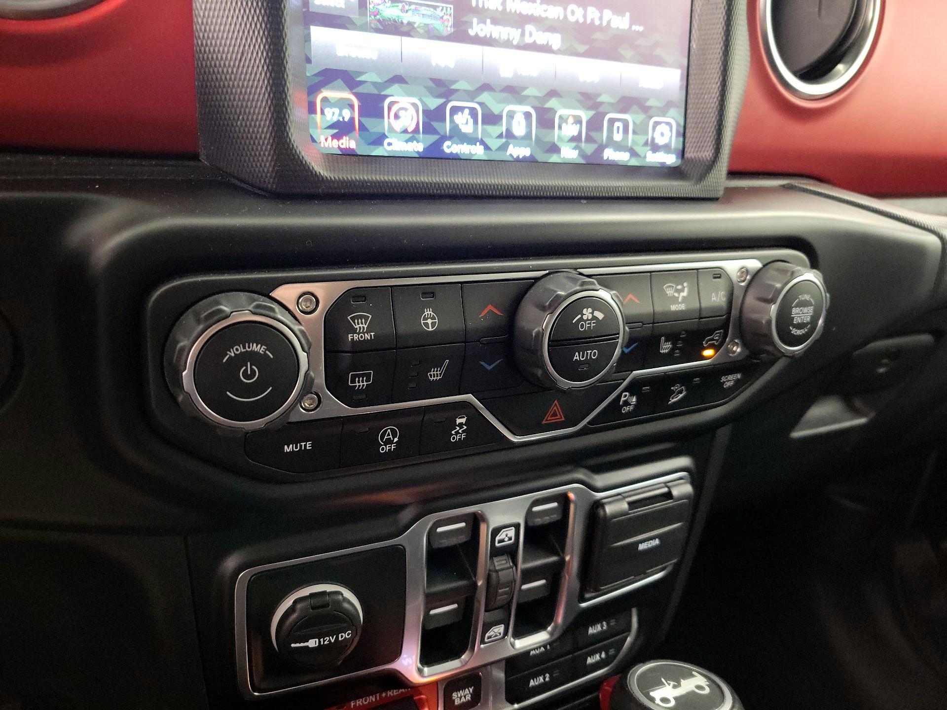 Thumbnail: 2020 Jeep Wrangler - 16