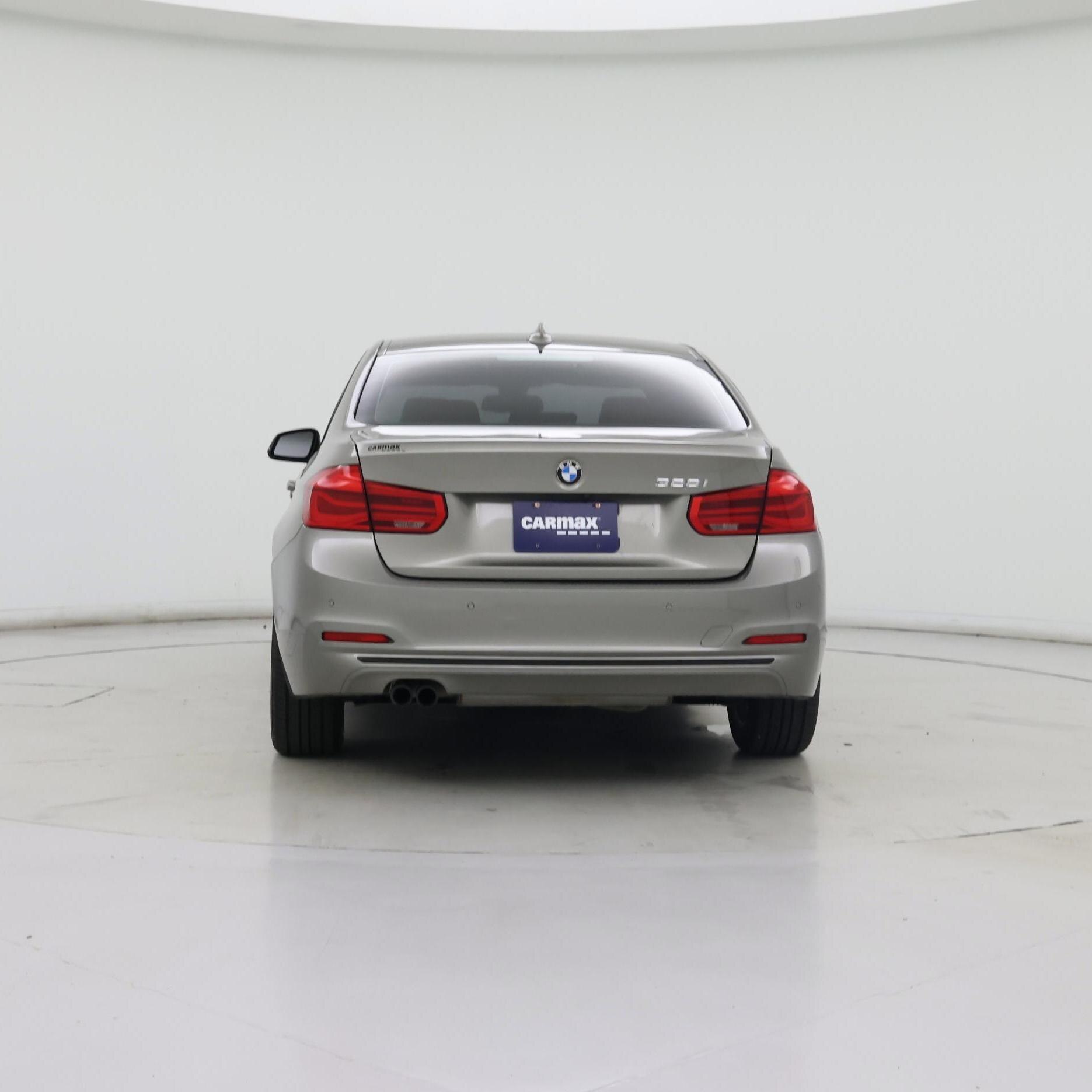Thumbnail: 2016 BMW 3 Series - 6