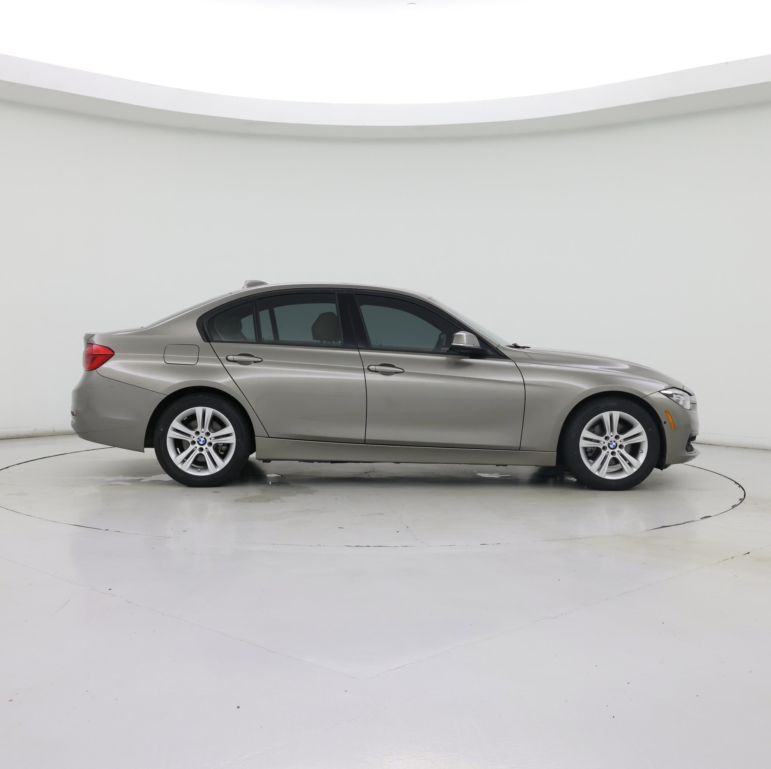 Thumbnail: 2016 BMW 3 Series - 7