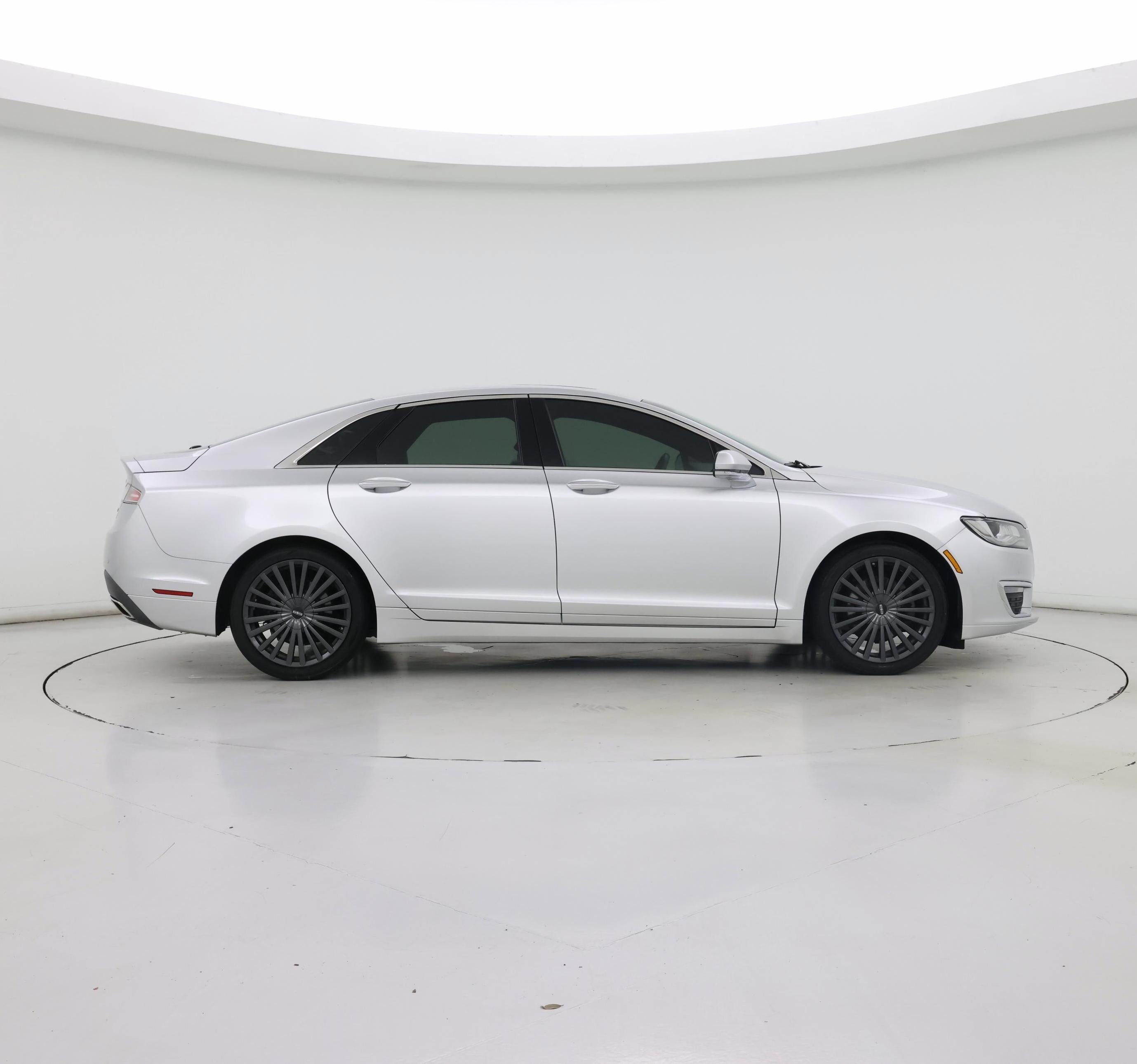 Thumbnail: 2017 Lincoln MKZ - 7