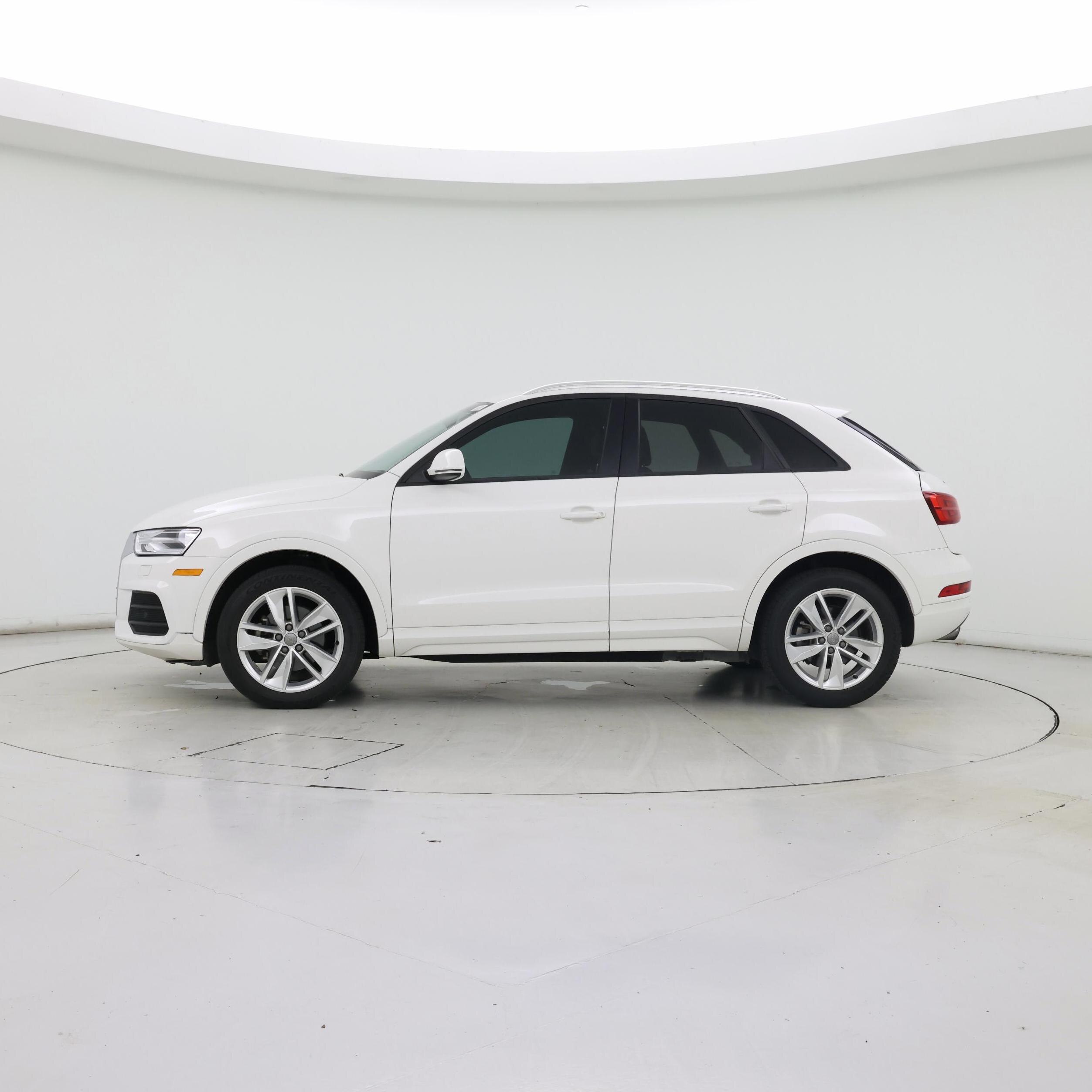 Thumbnail: 2017 Audi Q3 - 3