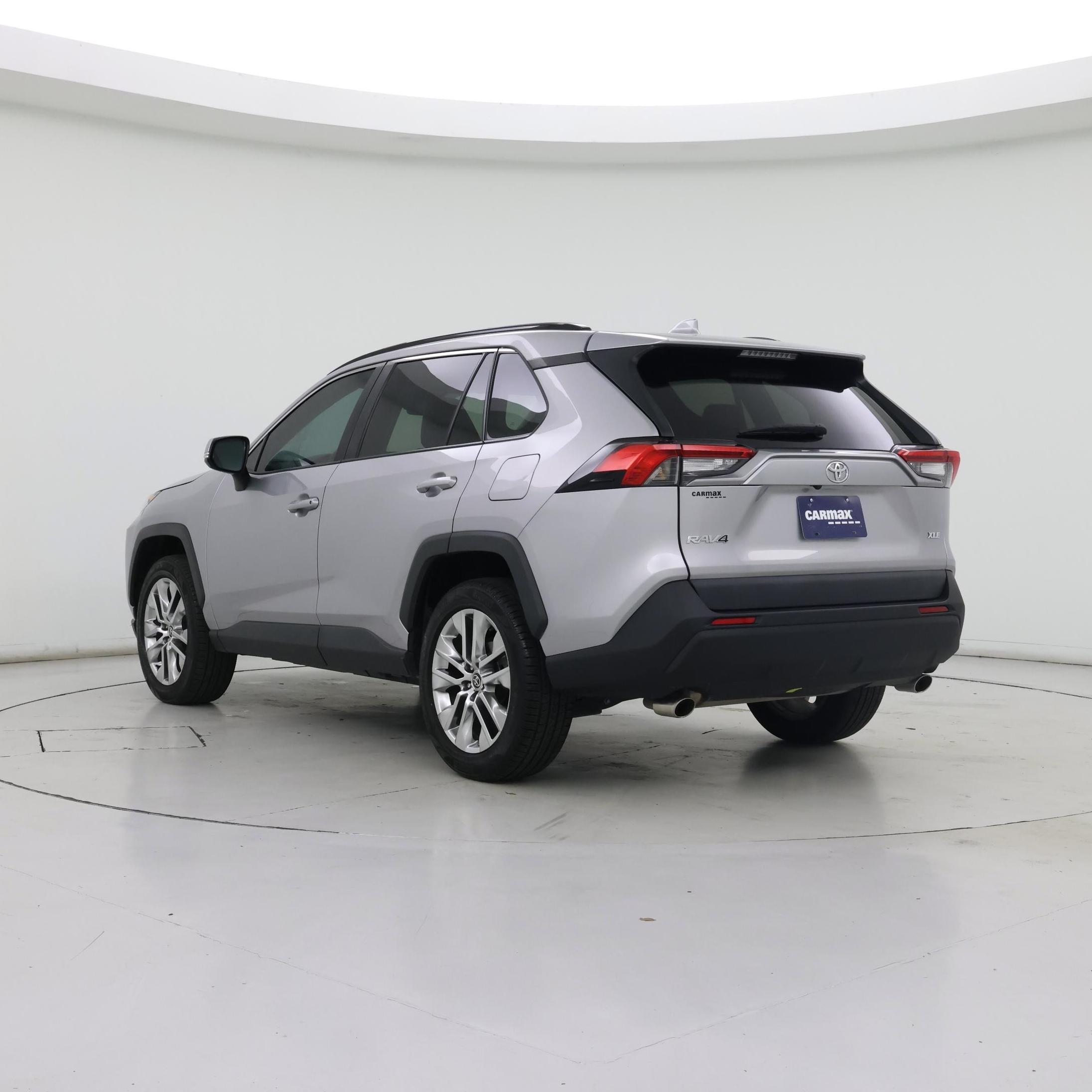 Thumbnail: 2021 Toyota RAV4 - 2