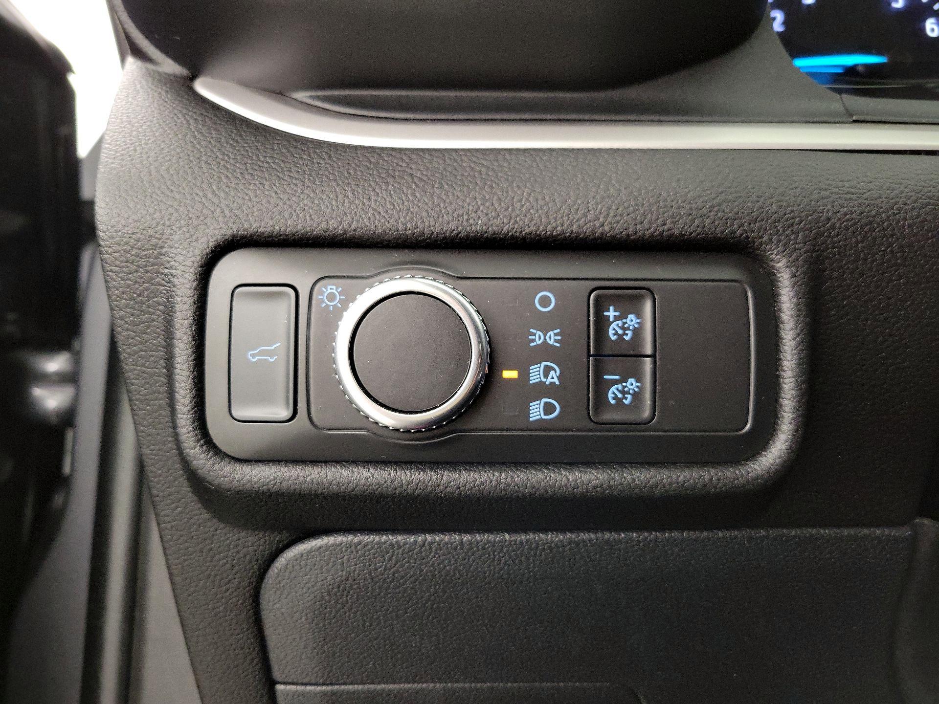 Thumbnail: 2021 Ford Explorer - 13