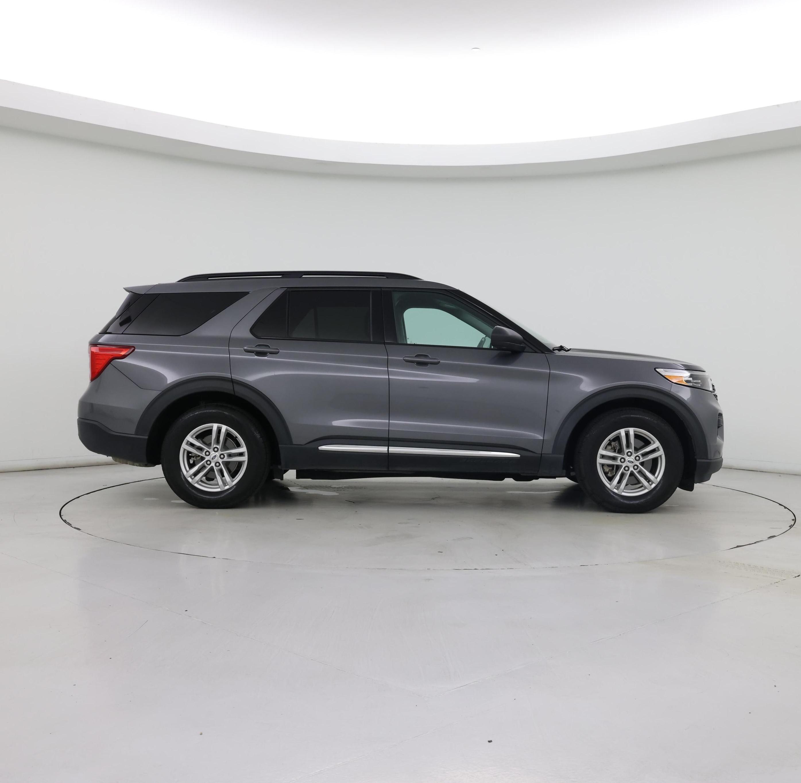 Thumbnail: 2021 Ford Explorer - 7