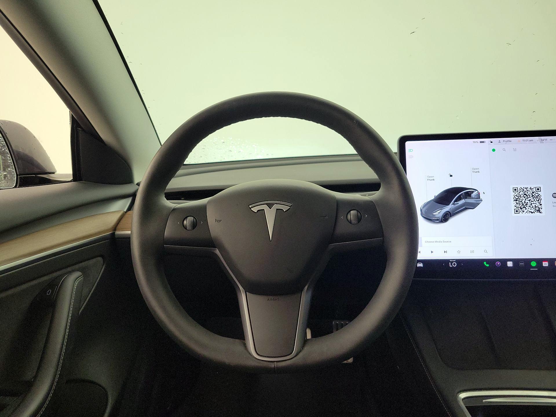 Thumbnail: 2021 Tesla Model 3 - 10