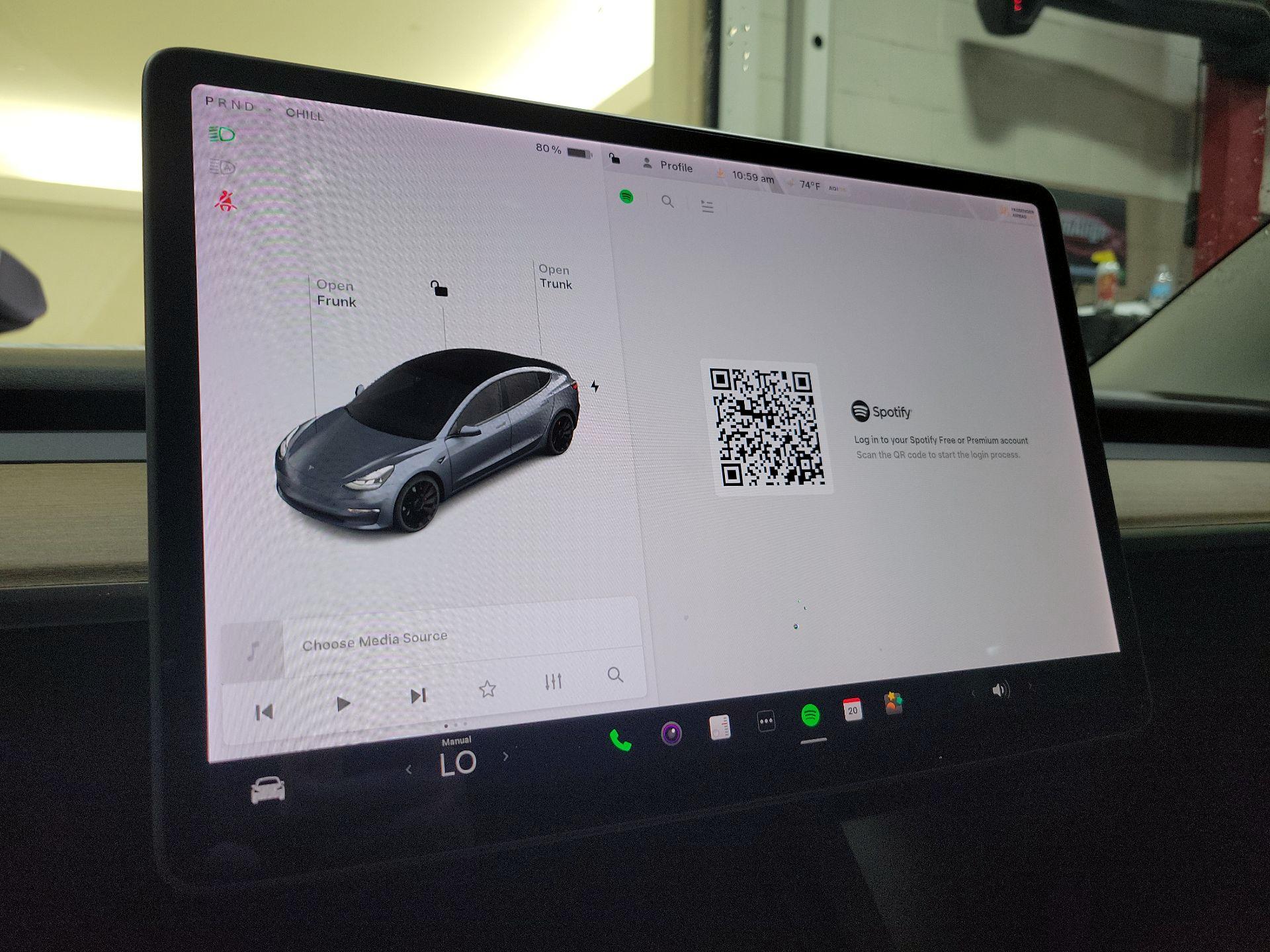 Thumbnail: 2021 Tesla Model 3 - 14