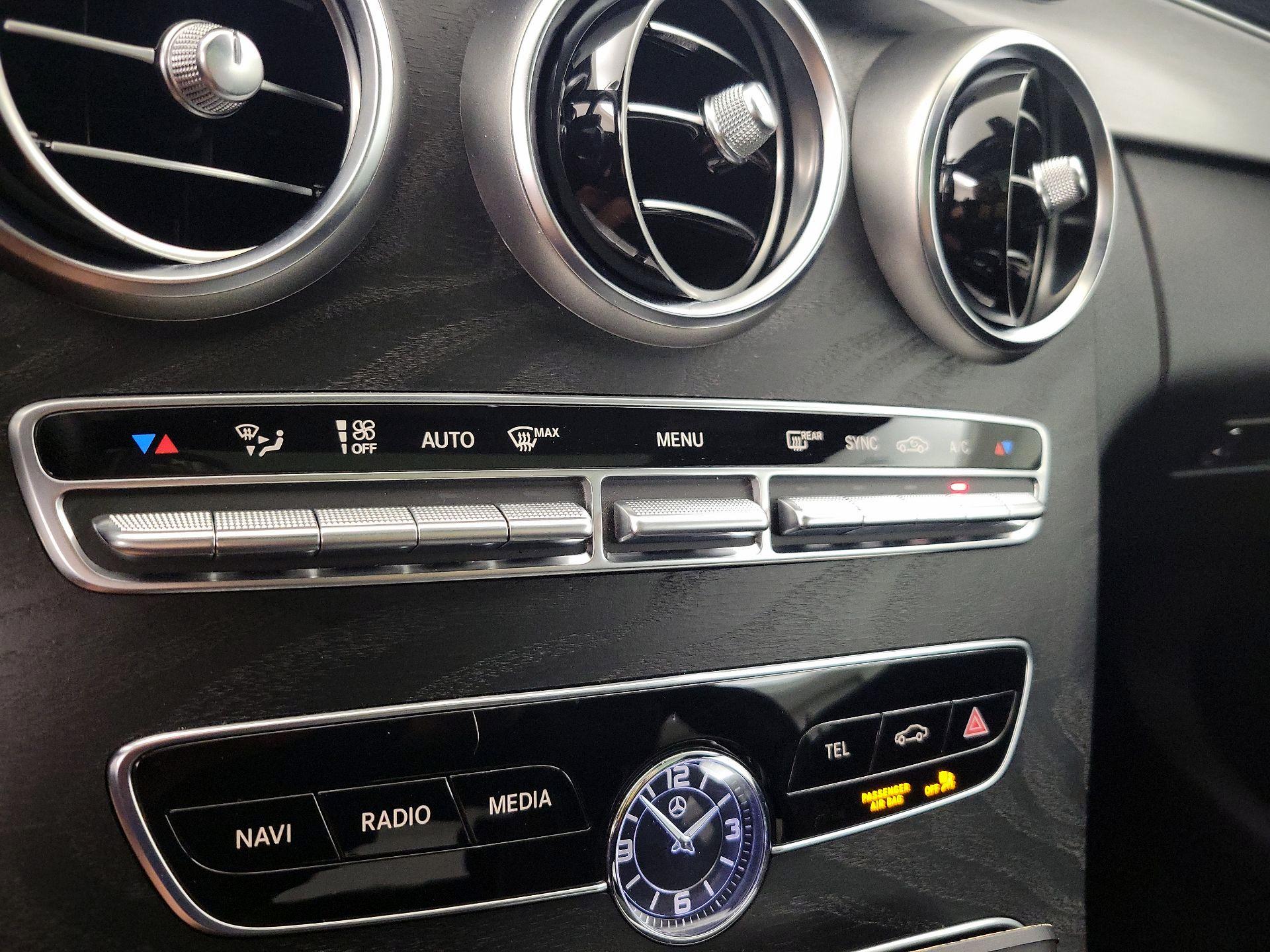 Thumbnail: 2019 Mercedes-Benz C-Class - 16