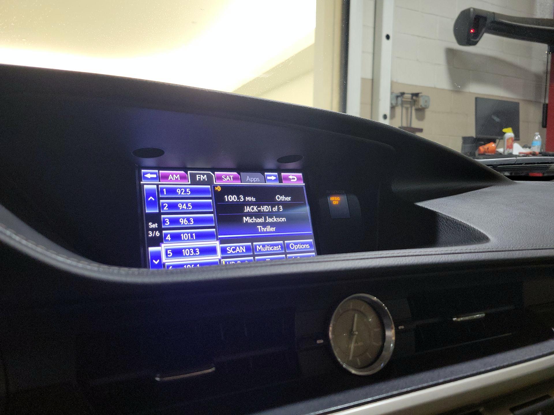 Thumbnail: 2014 Lexus ES - 15