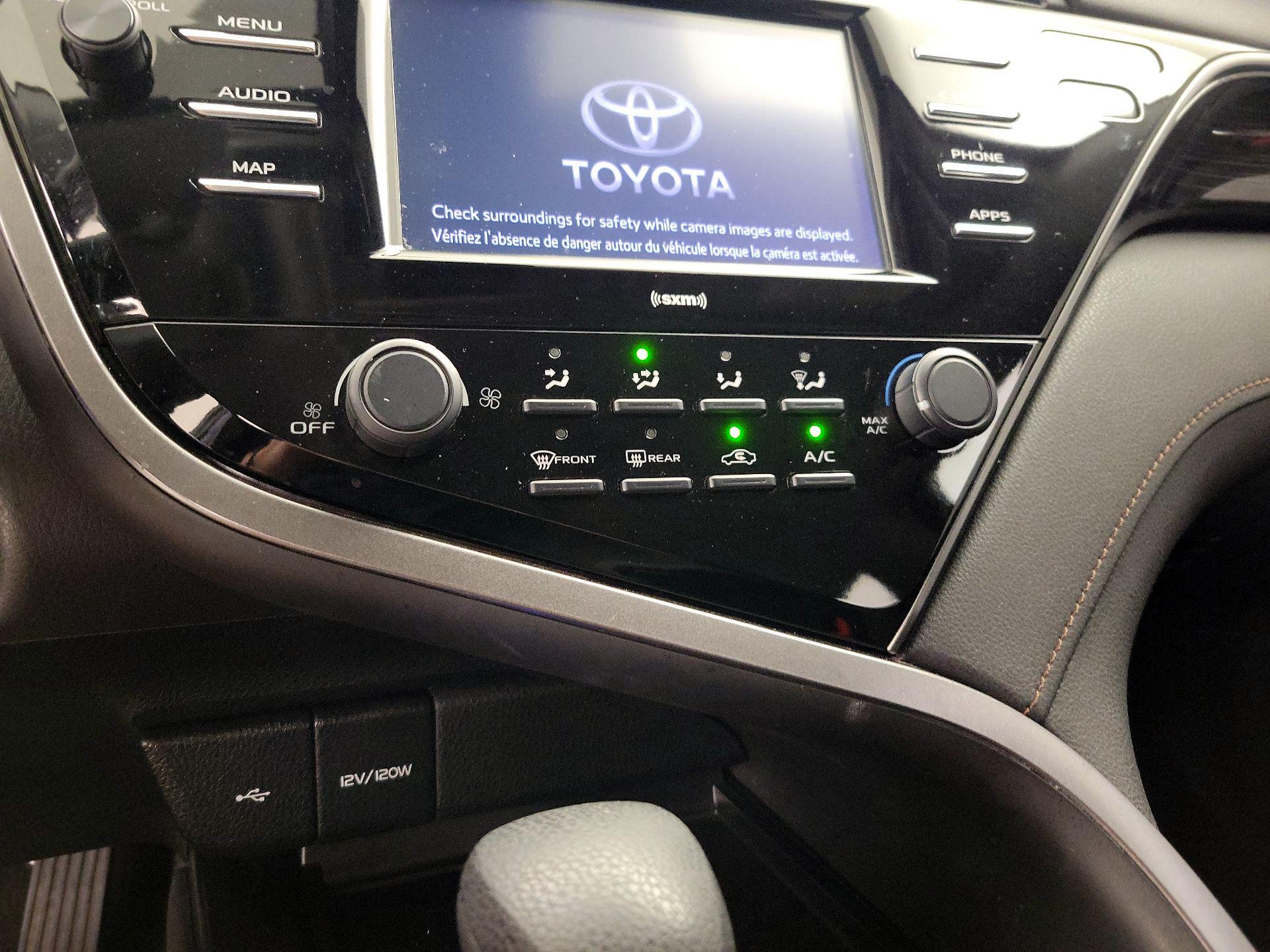 Thumbnail: 2020 Toyota Camry - 16