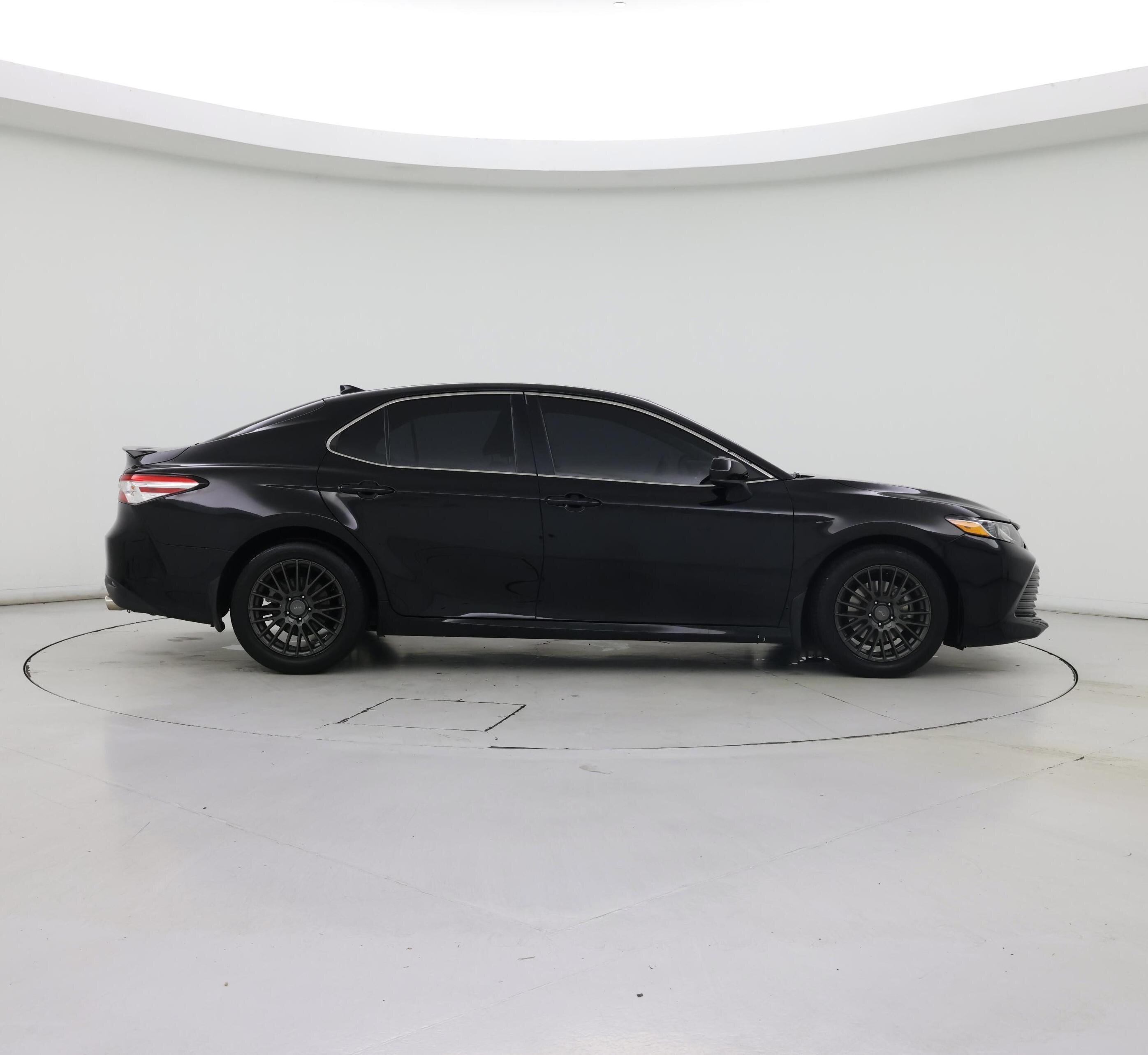 Thumbnail: 2020 Toyota Camry - 7