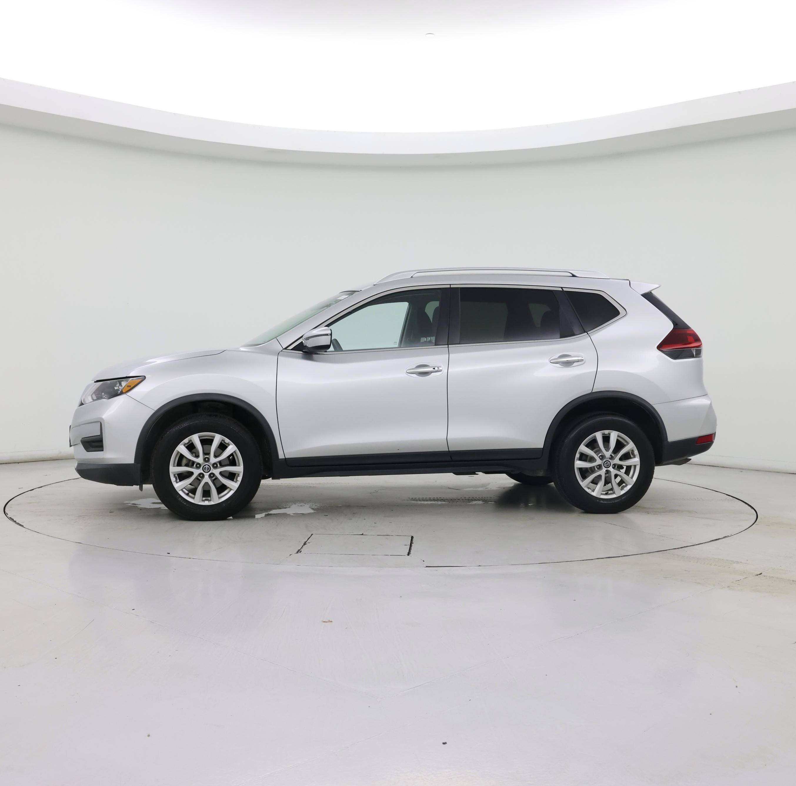 Thumbnail: 2020 Nissan Rogue - 3