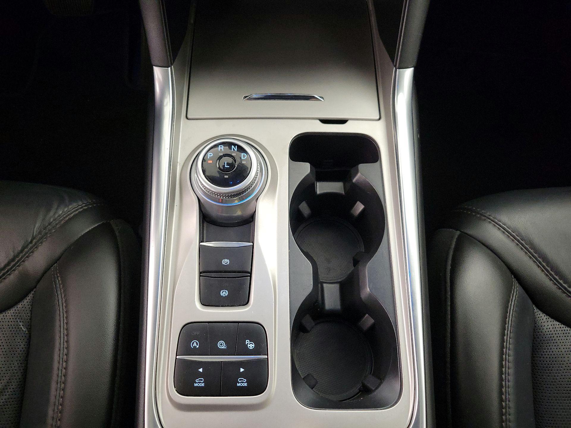 Thumbnail: 2022 Ford Explorer - 18