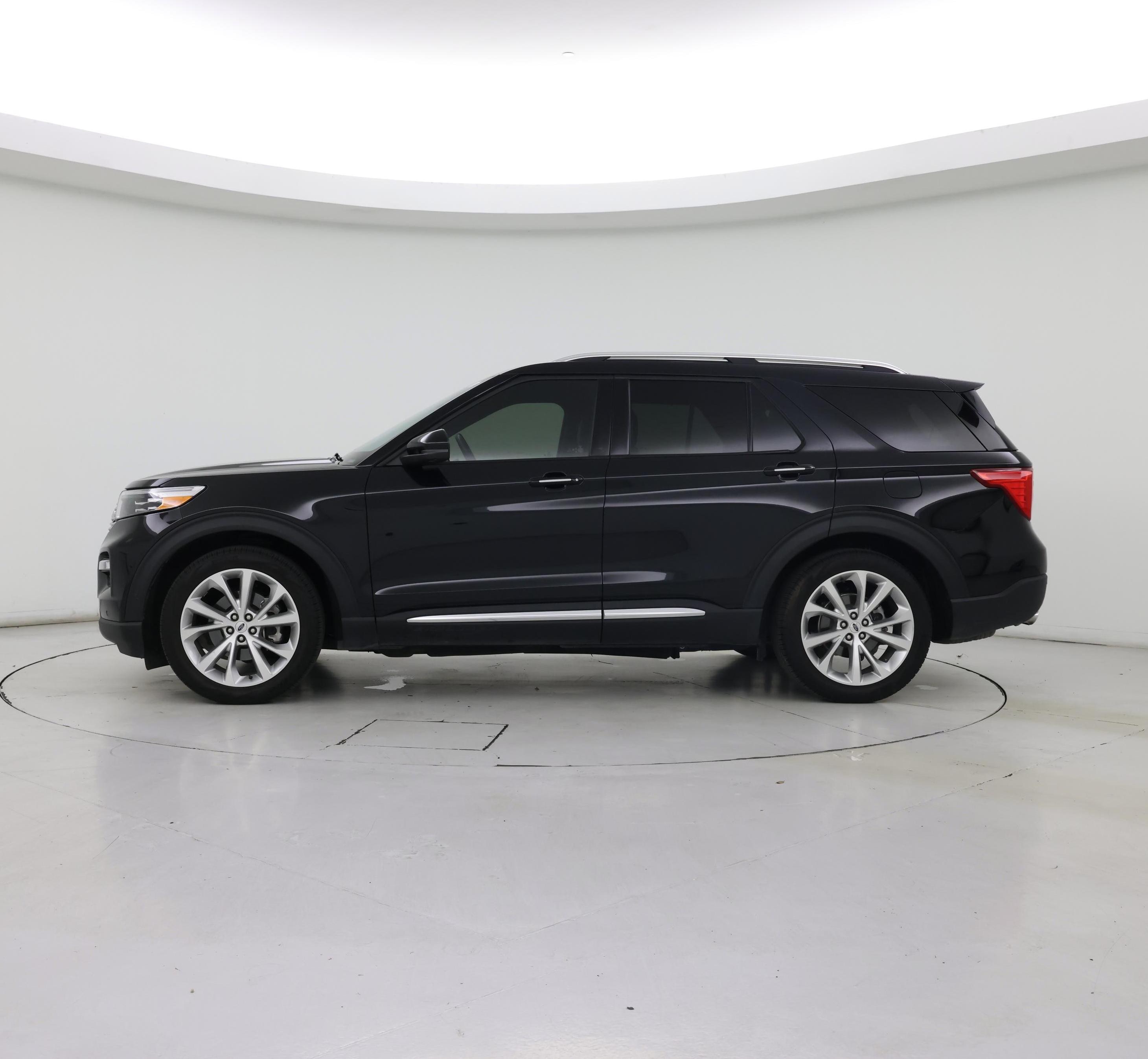 Thumbnail: 2022 Ford Explorer - 3
