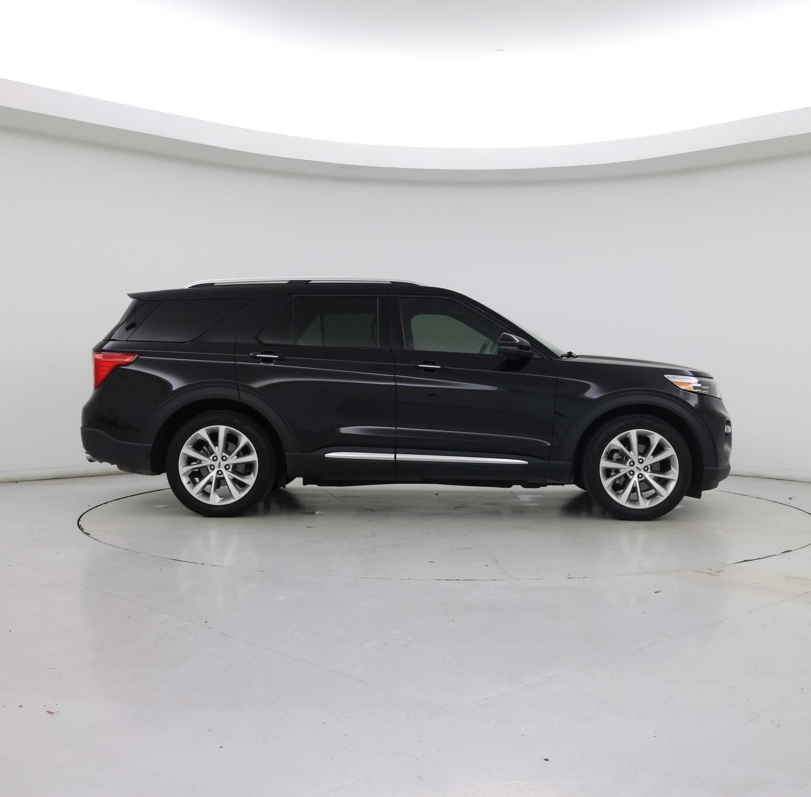 Thumbnail: 2022 Ford Explorer - 7