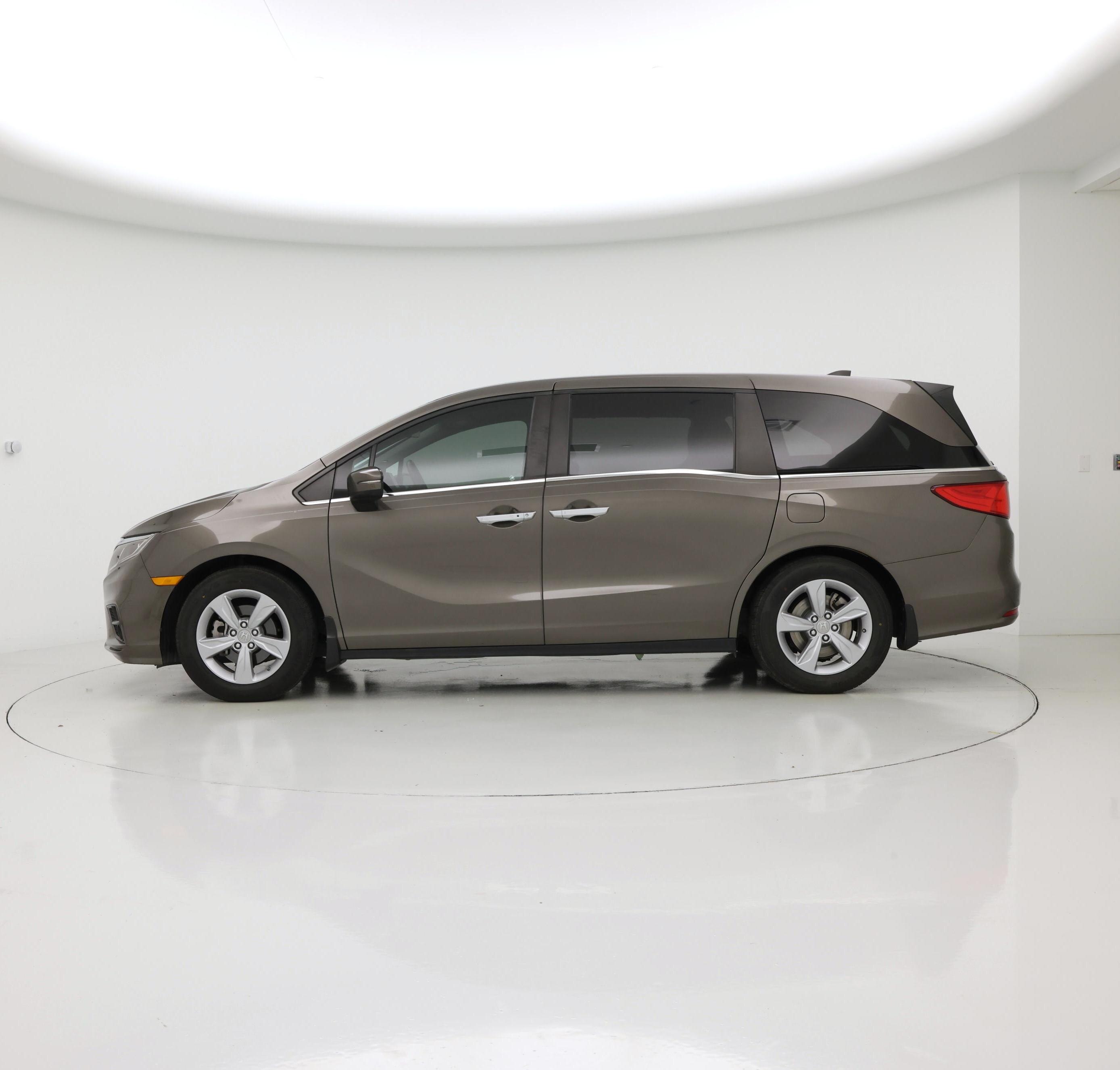 Thumbnail: 2019 Honda Odyssey - 3