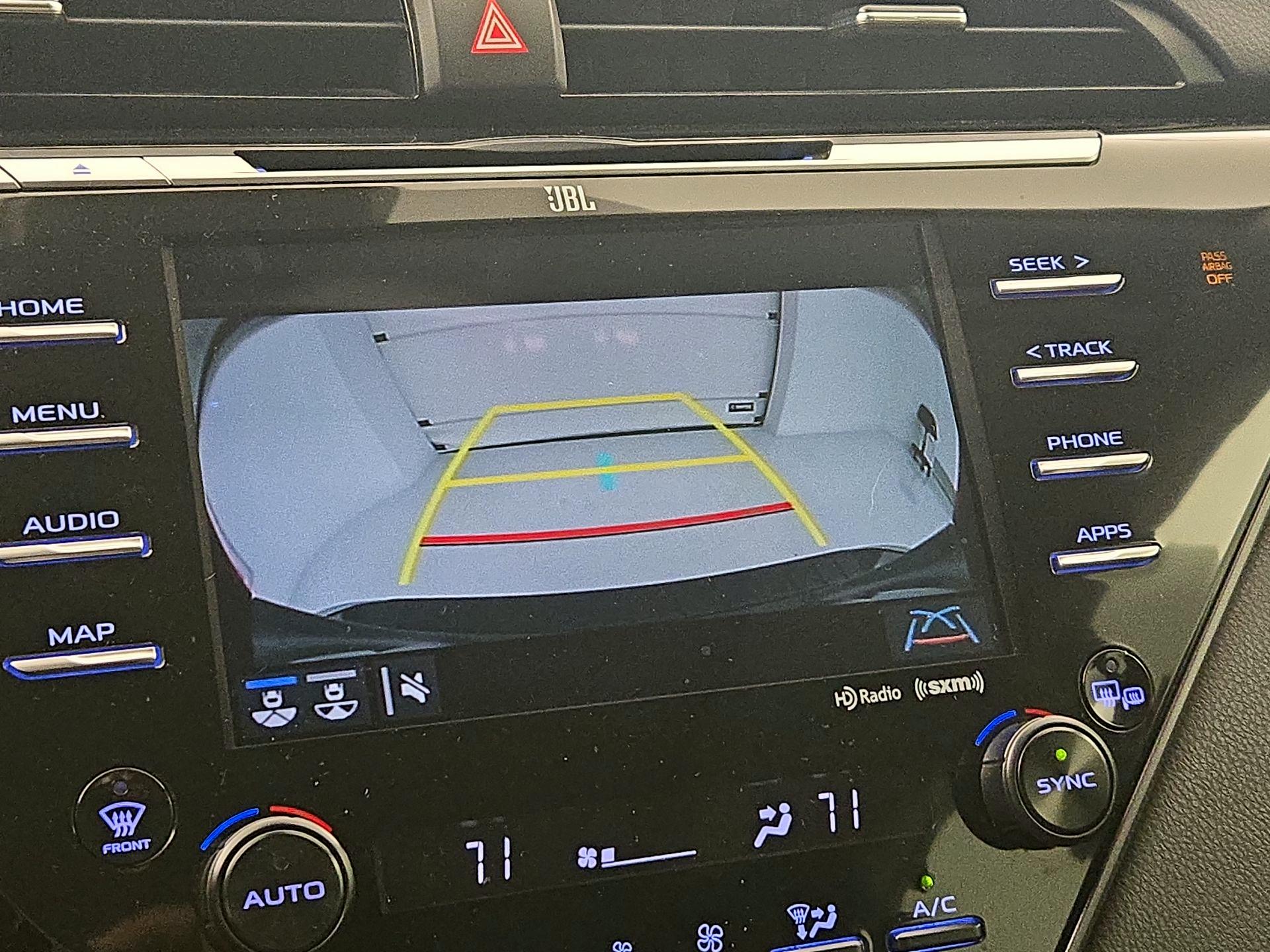 Thumbnail: 2019 Toyota Camry - 14