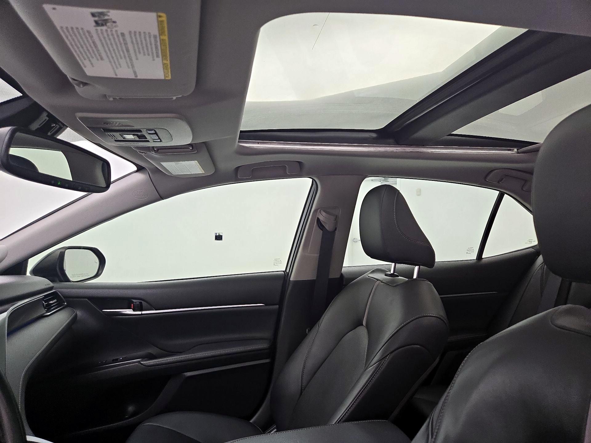 Thumbnail: 2019 Toyota Camry - 19