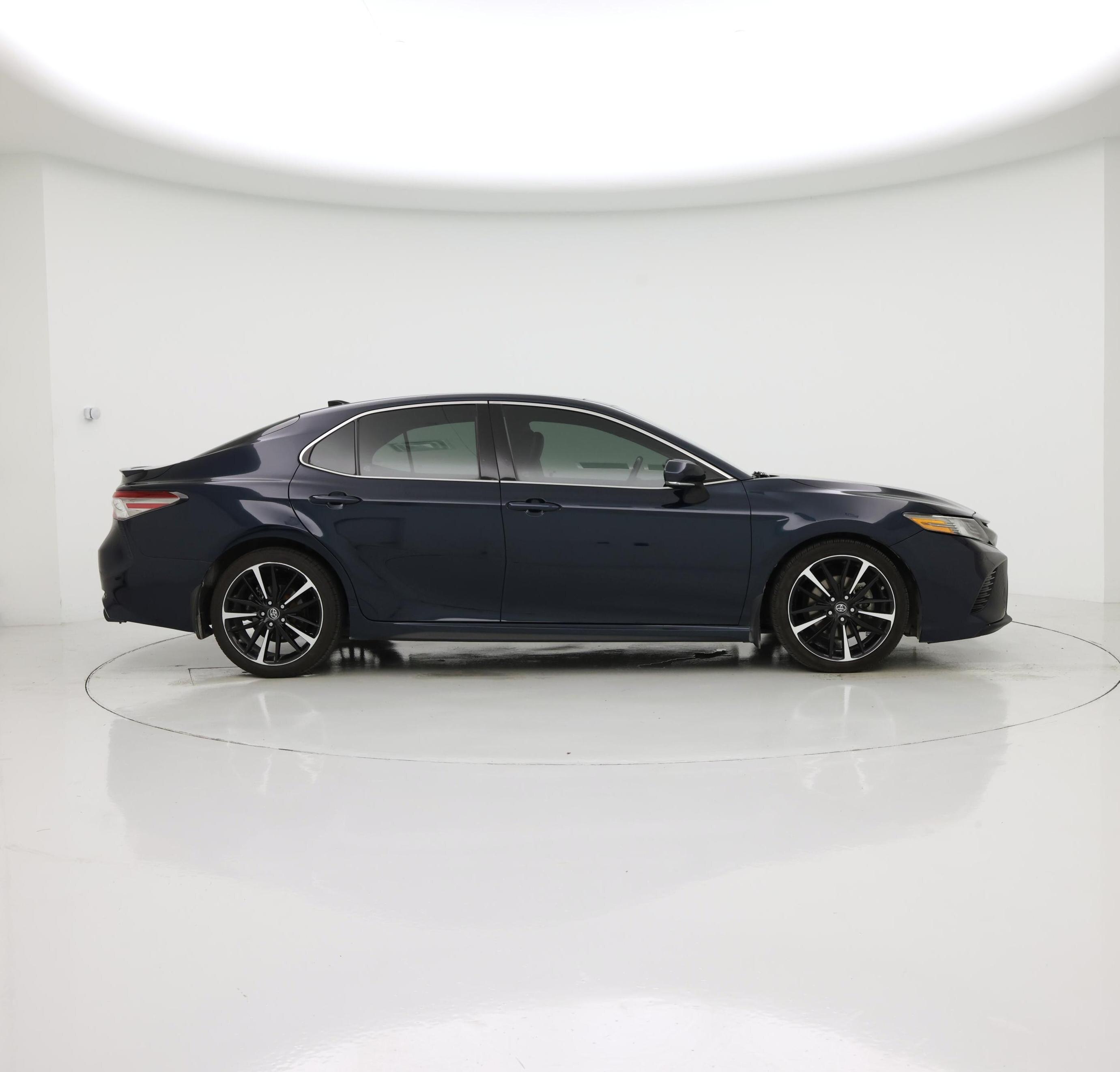 Thumbnail: 2019 Toyota Camry - 7
