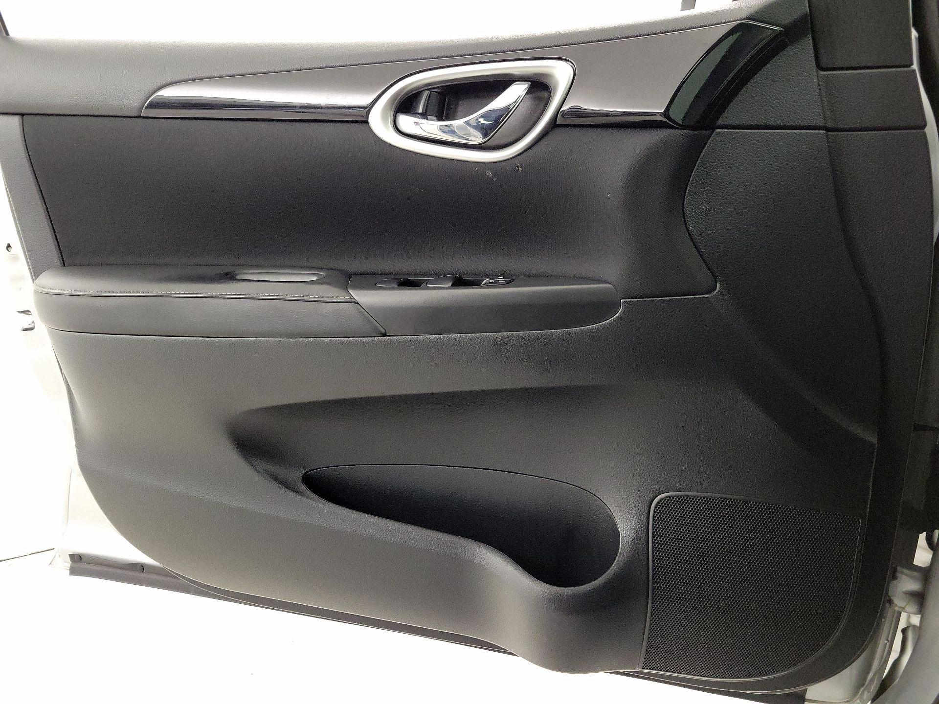 Thumbnail: 2019 Nissan Sentra - 12