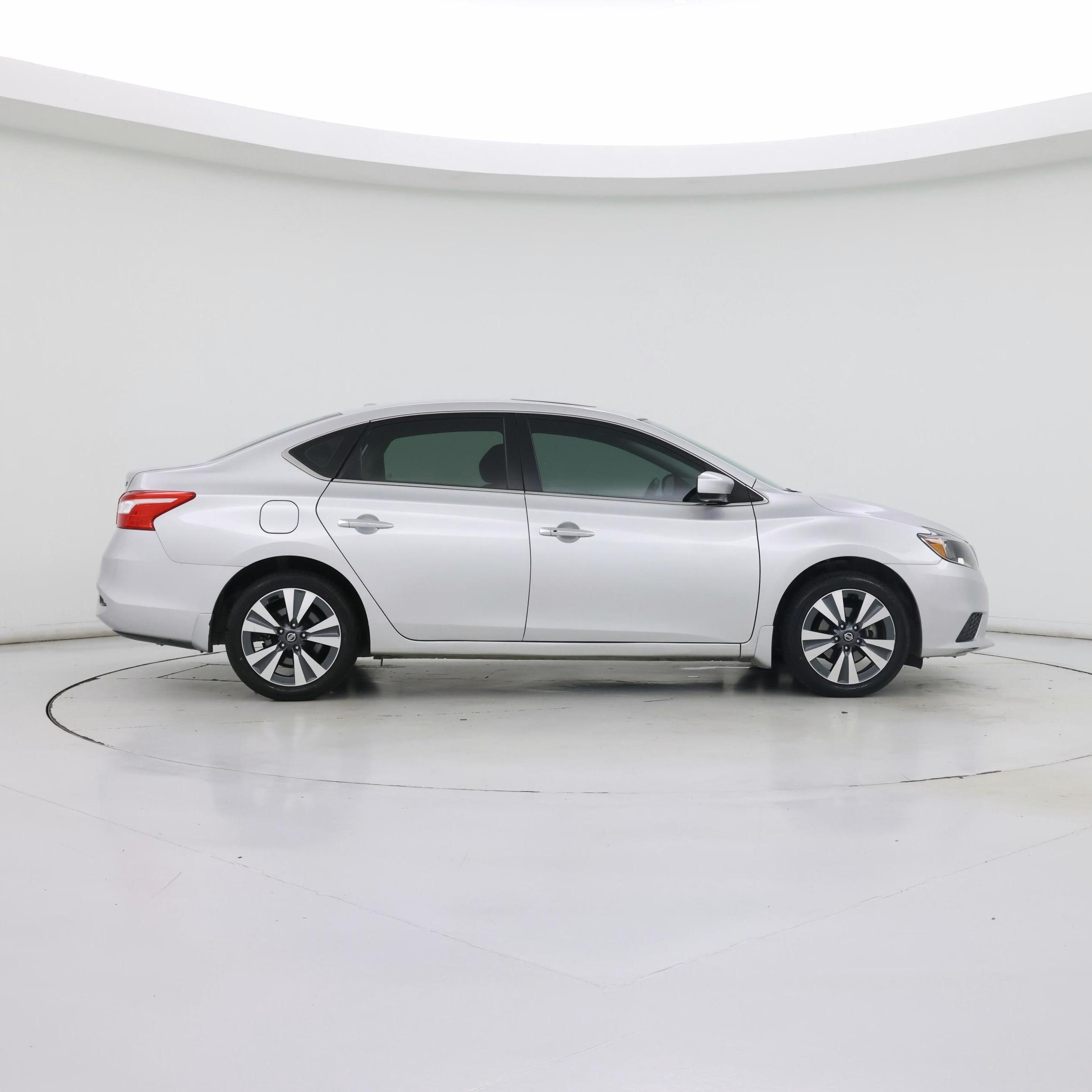 Thumbnail: 2019 Nissan Sentra - 7