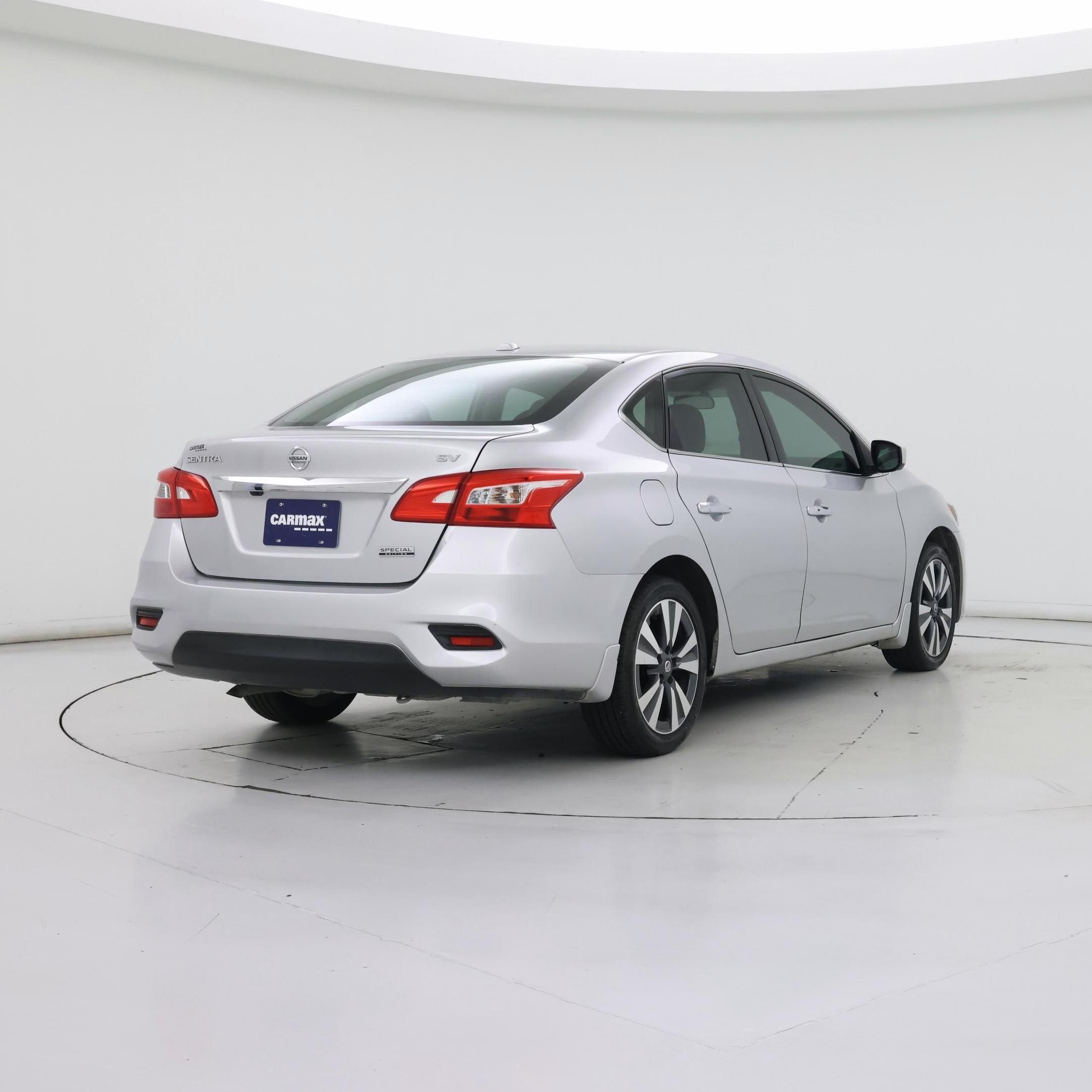 Thumbnail: 2019 Nissan Sentra - 8