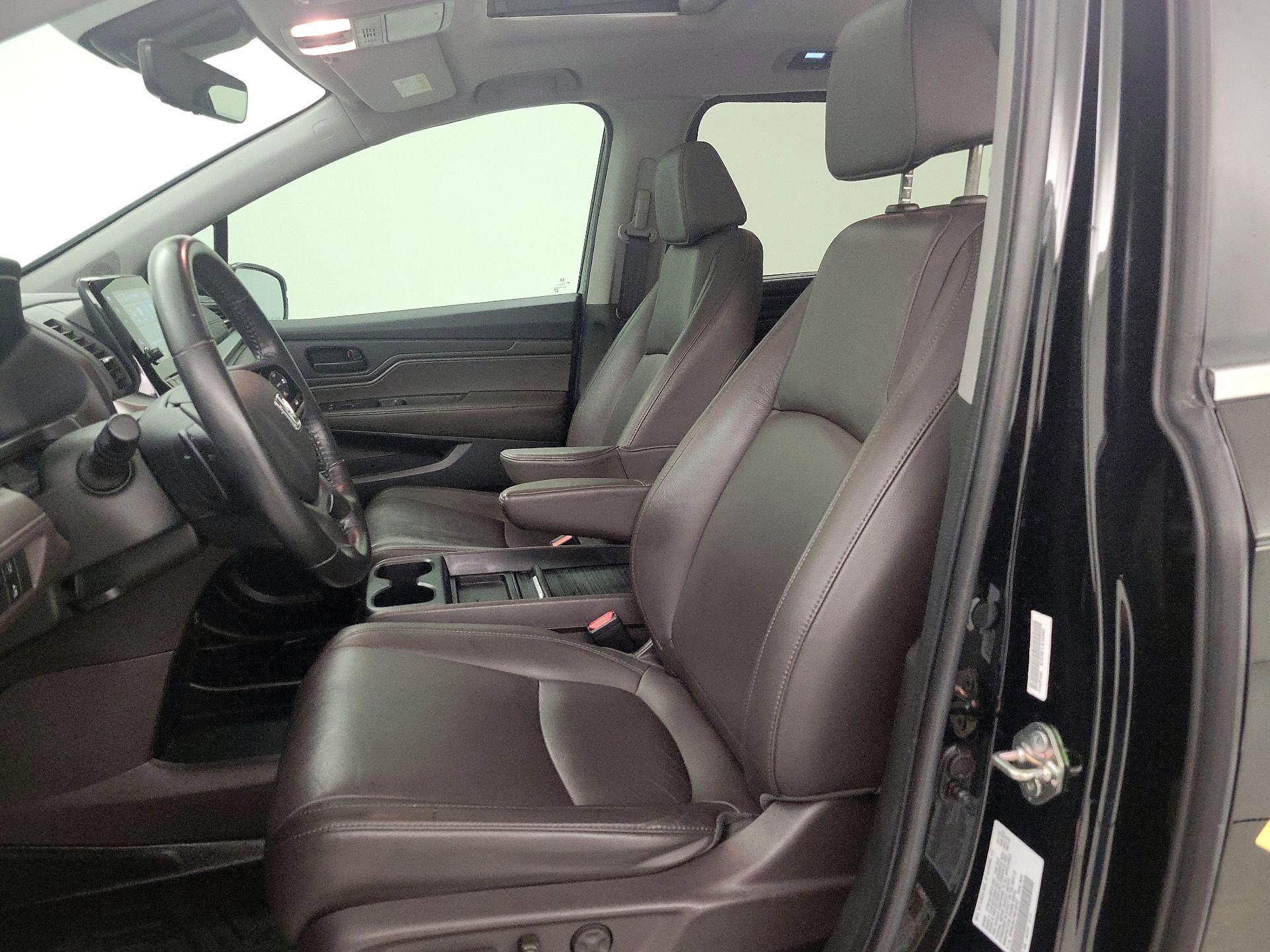 Thumbnail: 2019 Honda Odyssey - 11