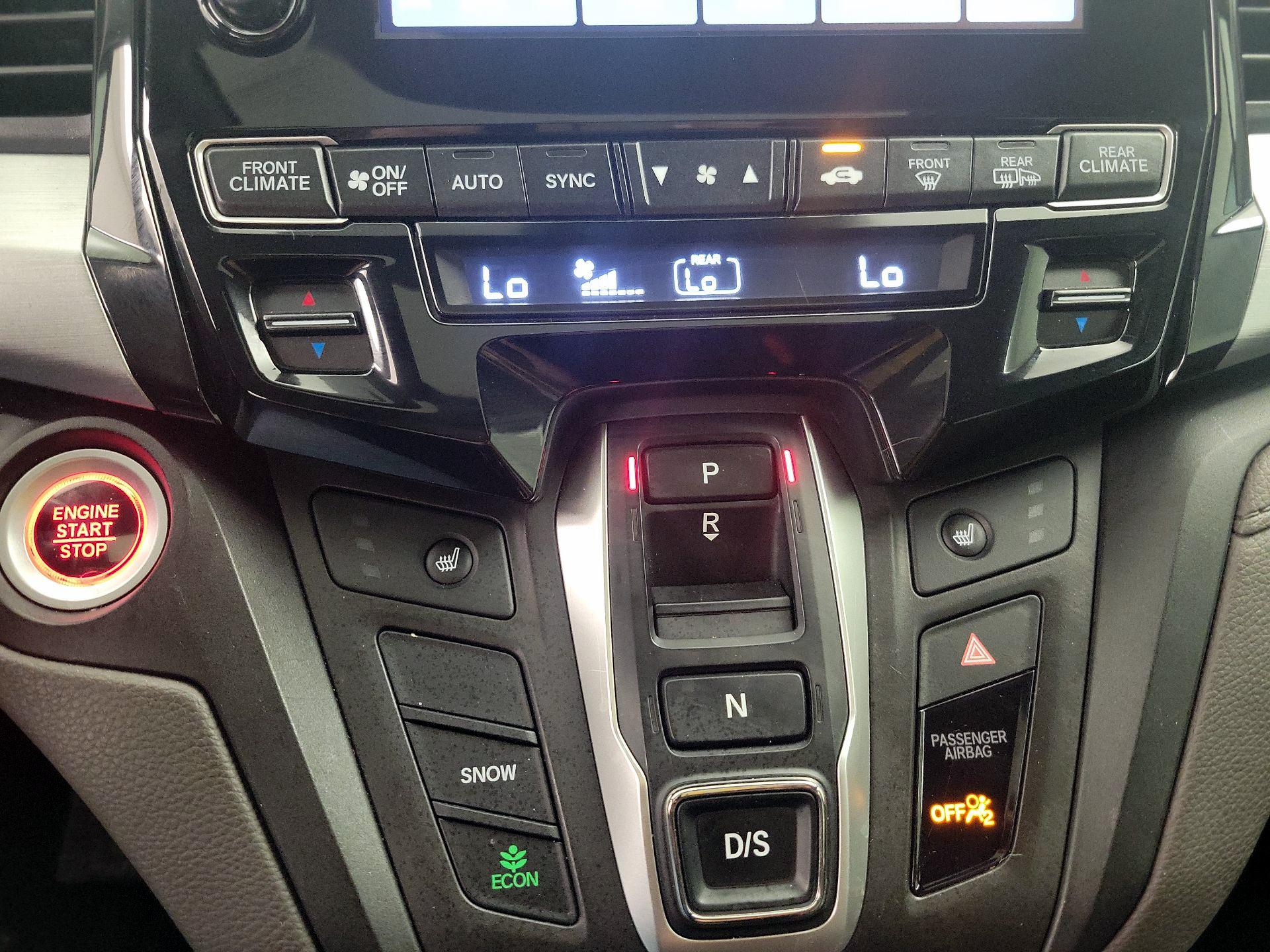 Thumbnail: 2019 Honda Odyssey - 16