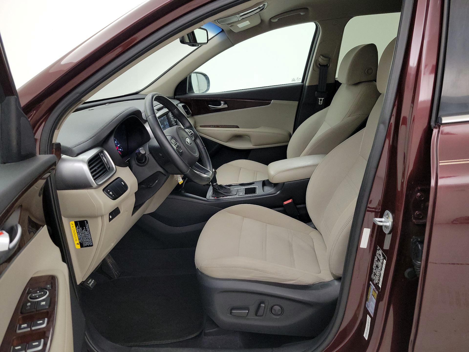 Thumbnail: 2017 Kia Sorento - 11