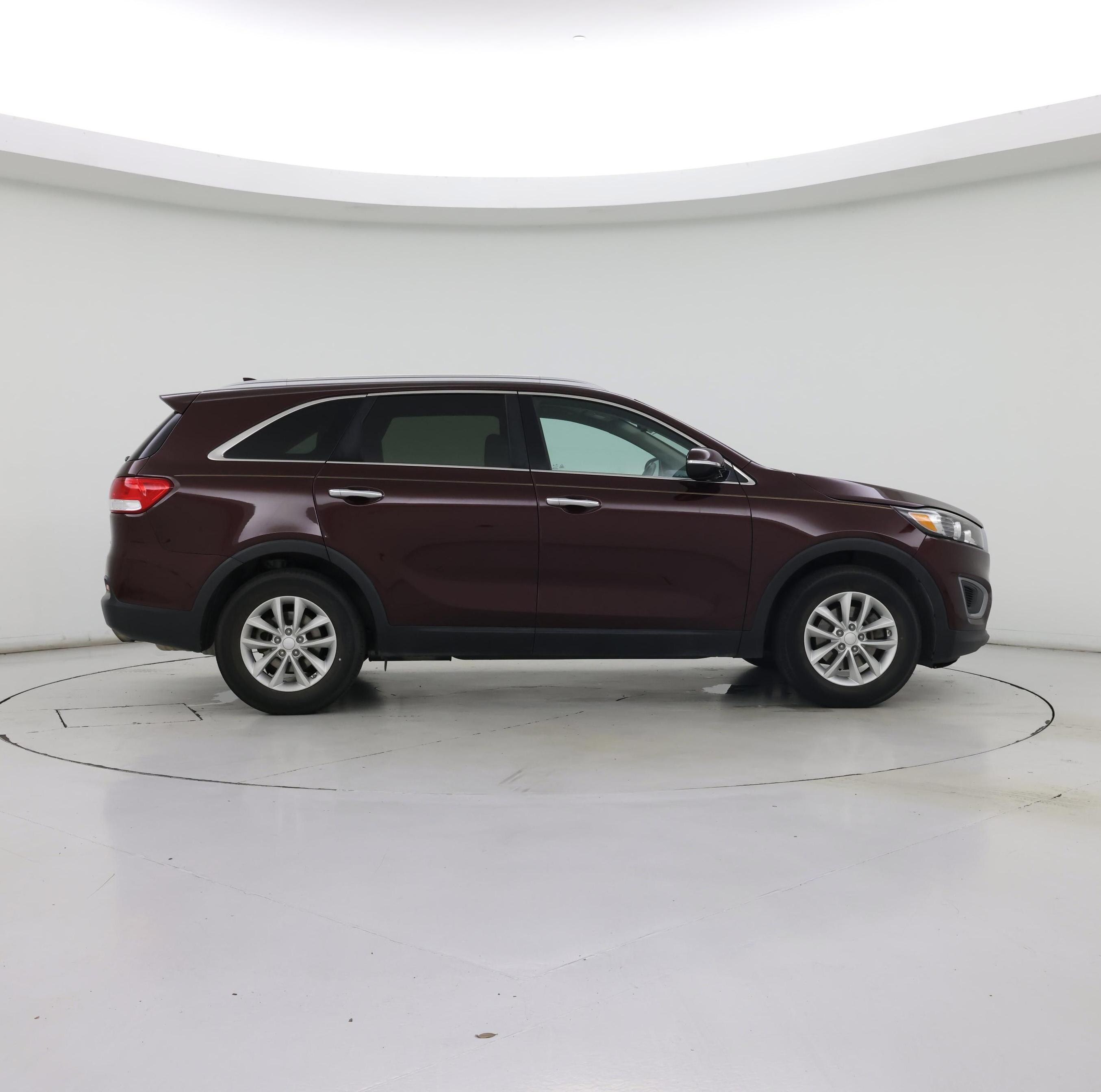 Thumbnail: 2017 Kia Sorento - 7