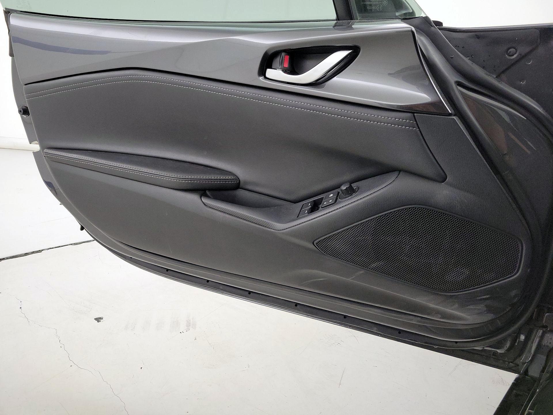 Thumbnail: 2020 Mazda MX-5 Miata - 12