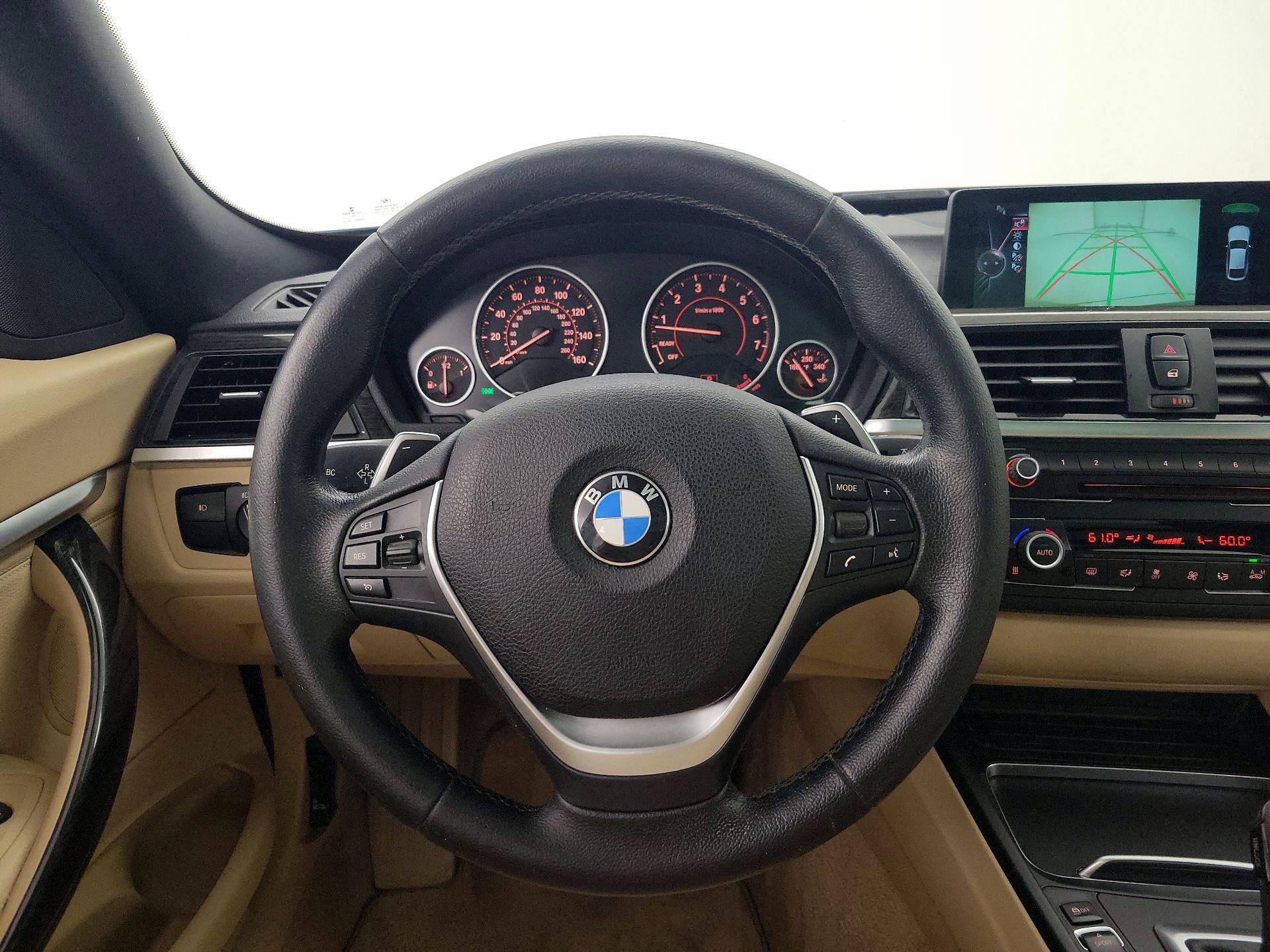 Thumbnail: 2016 BMW 3 Series - 10