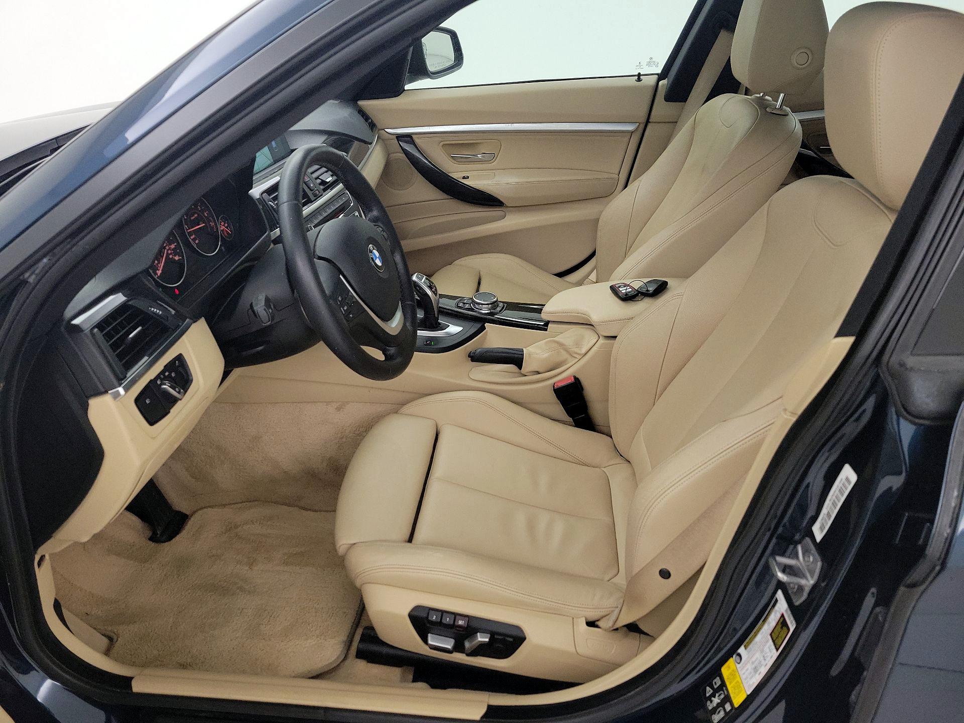 Thumbnail: 2016 BMW 3 Series - 11
