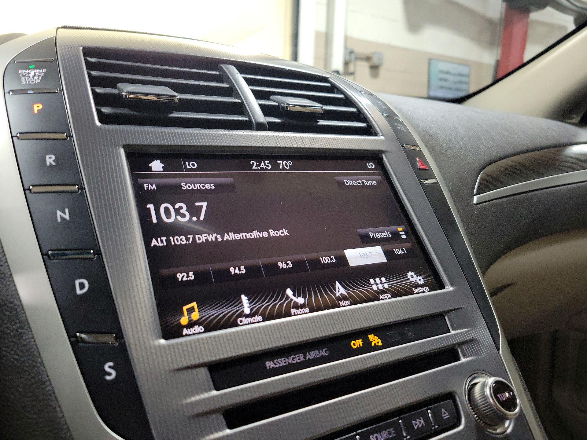 Thumbnail: 2018 Lincoln MKZ - 15