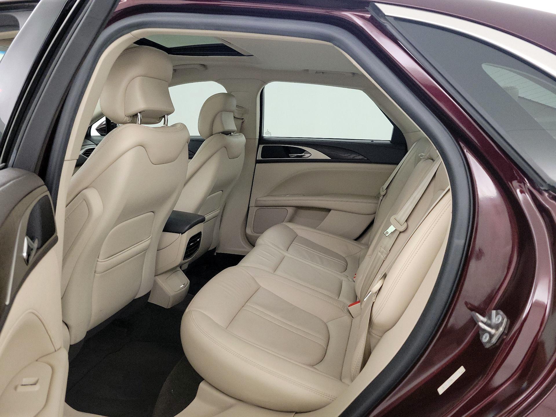Thumbnail: 2018 Lincoln MKZ - 19
