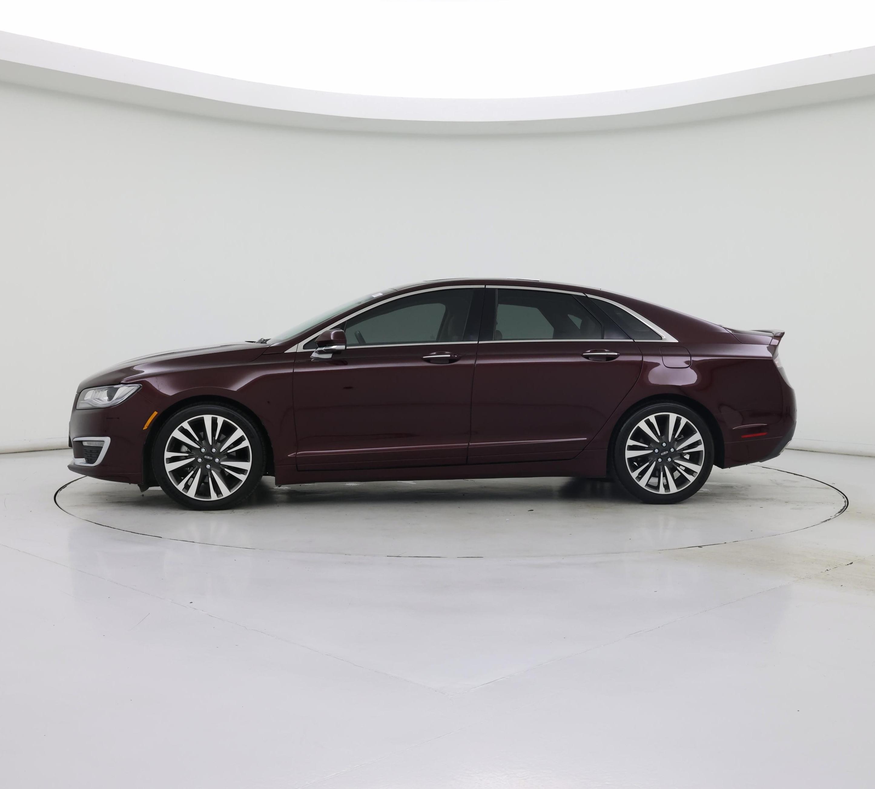 Thumbnail: 2018 Lincoln MKZ - 3
