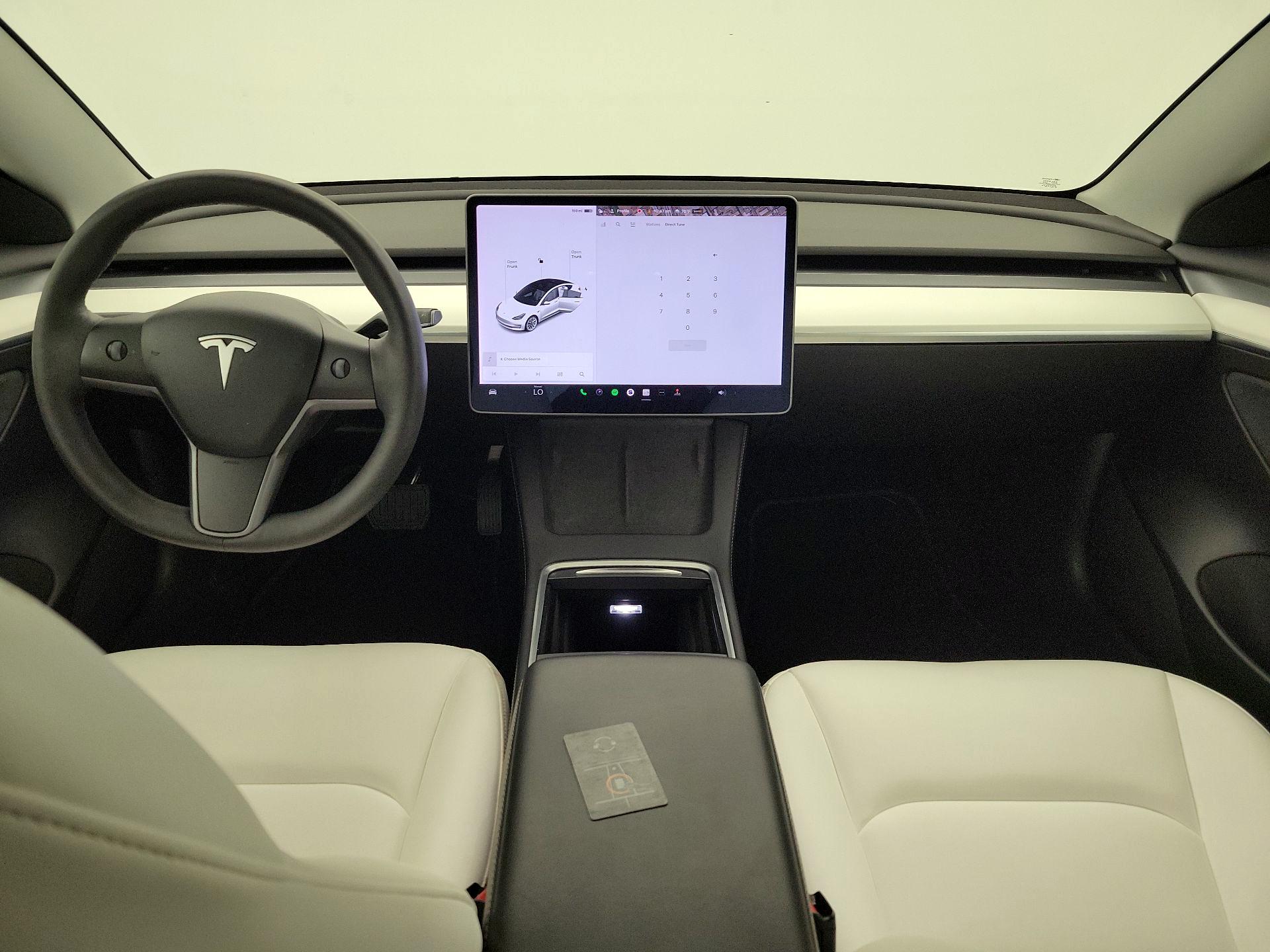 Thumbnail: 2022 Tesla Model 3 - 9