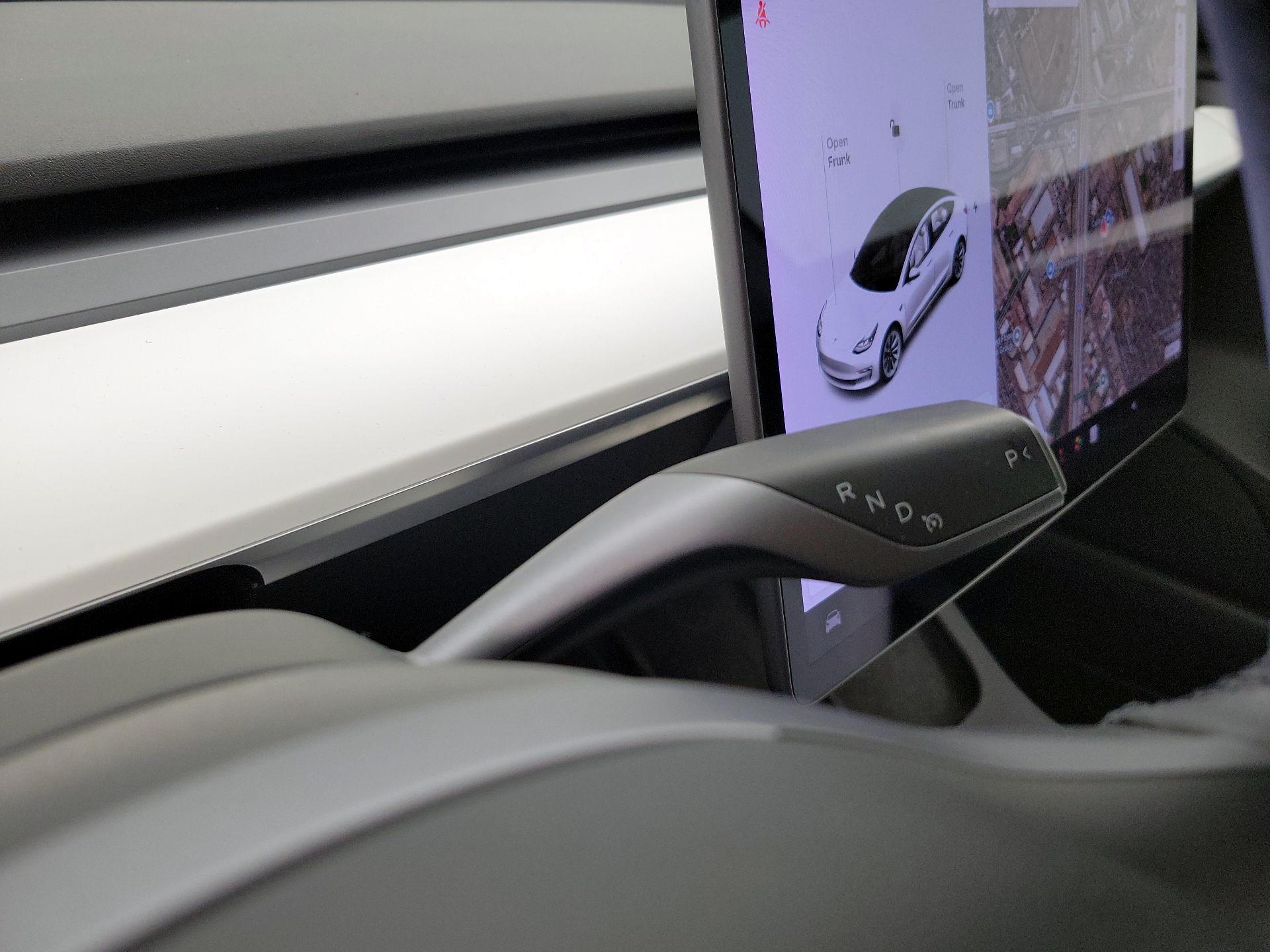 Thumbnail: 2022 Tesla Model 3 - 16