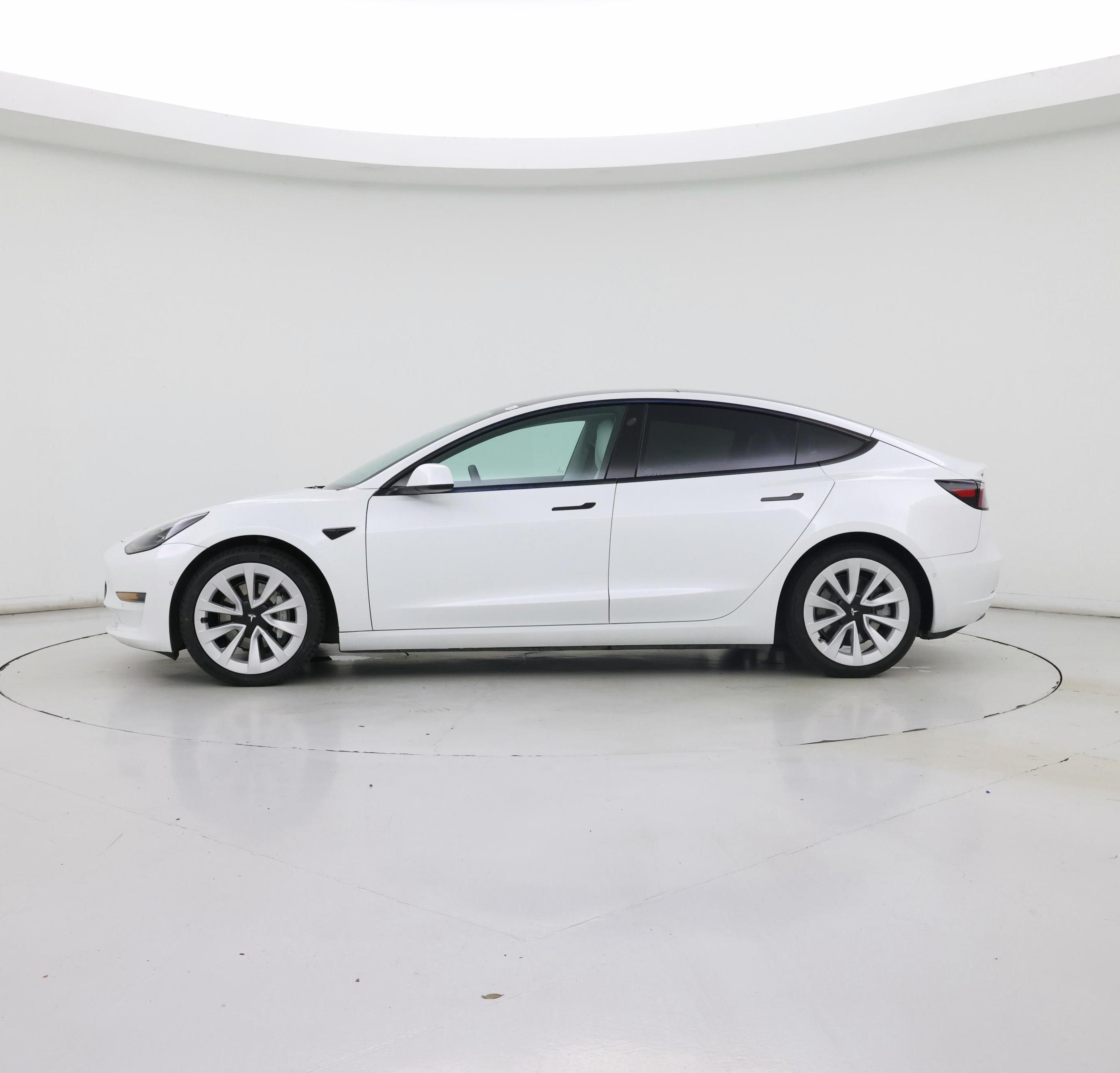 Thumbnail: 2022 Tesla Model 3 - 3