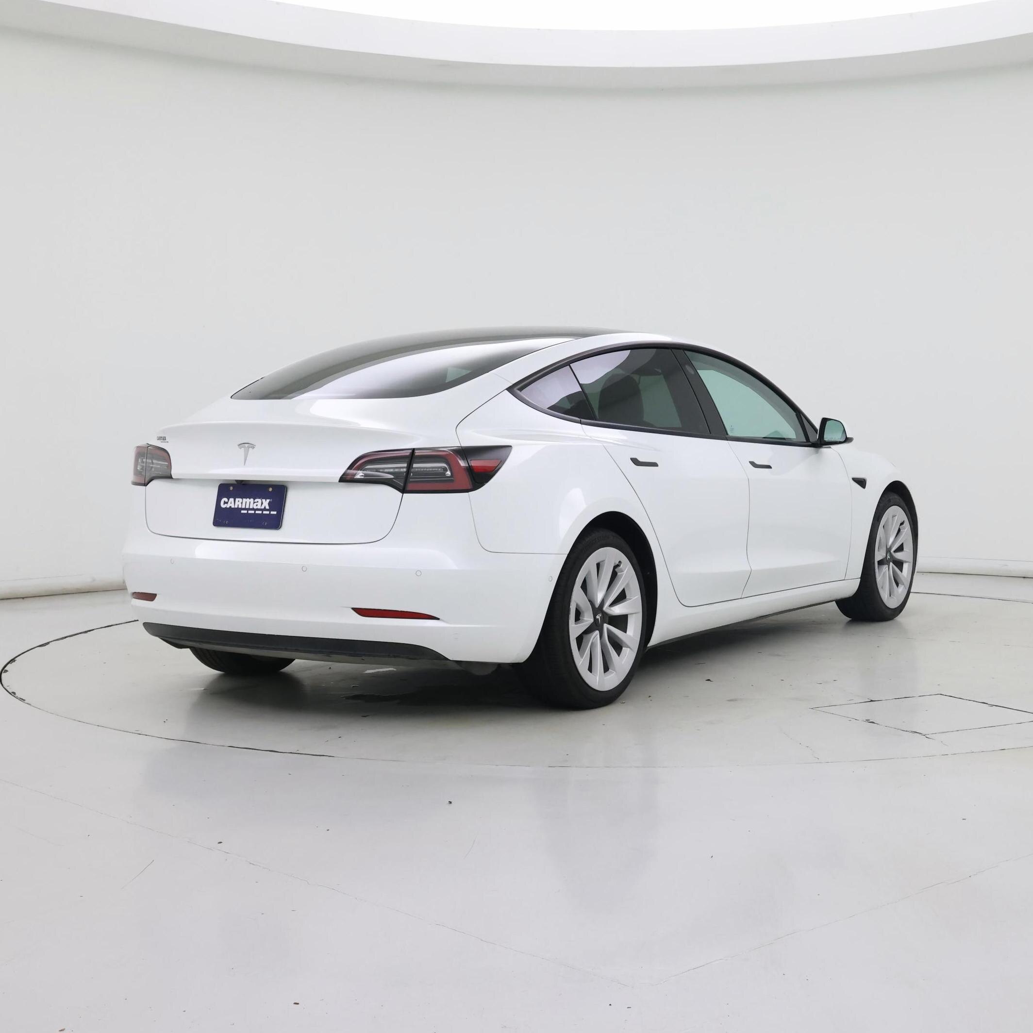 Thumbnail: 2022 Tesla Model 3 - 8