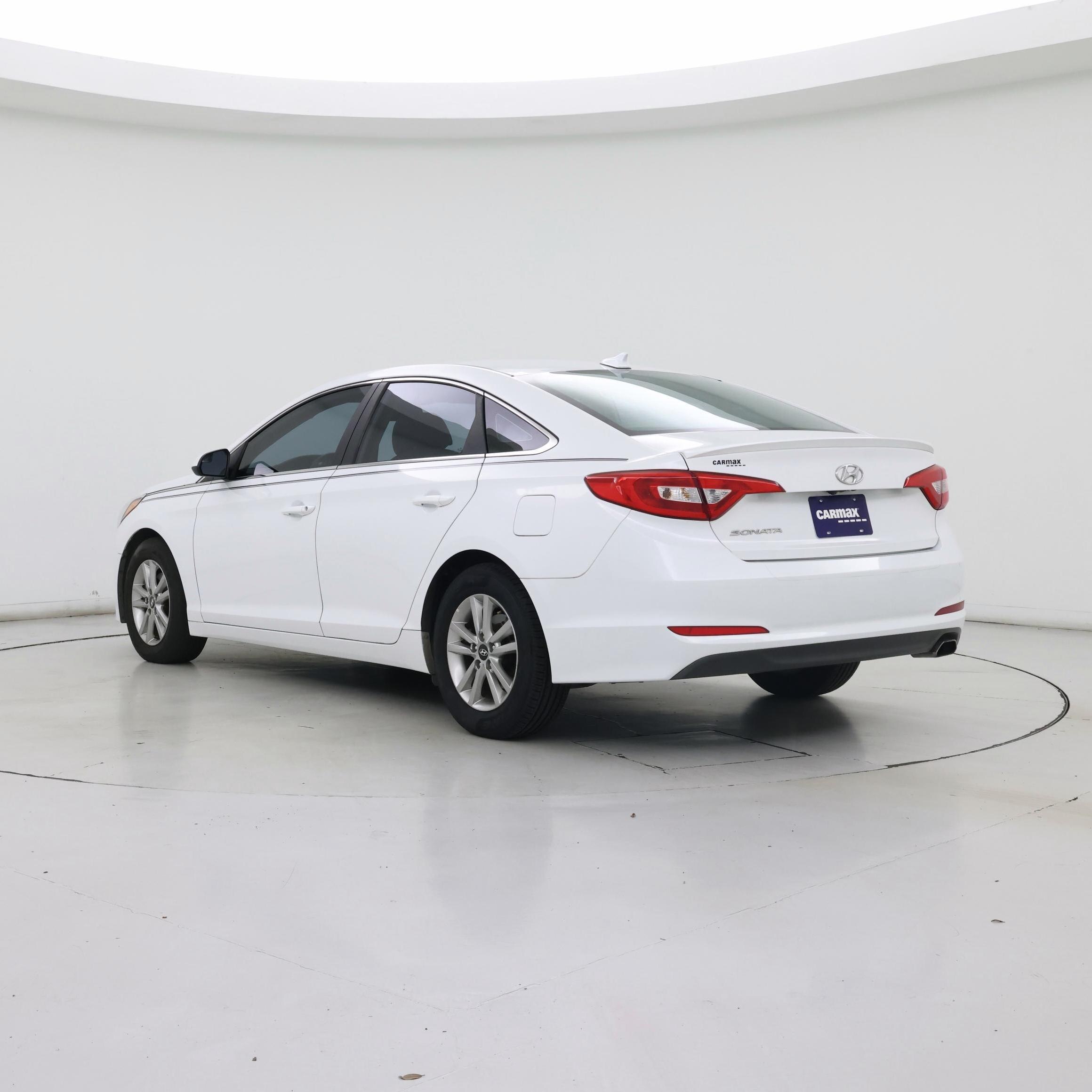 Thumbnail: 2016 Hyundai Sonata - 2