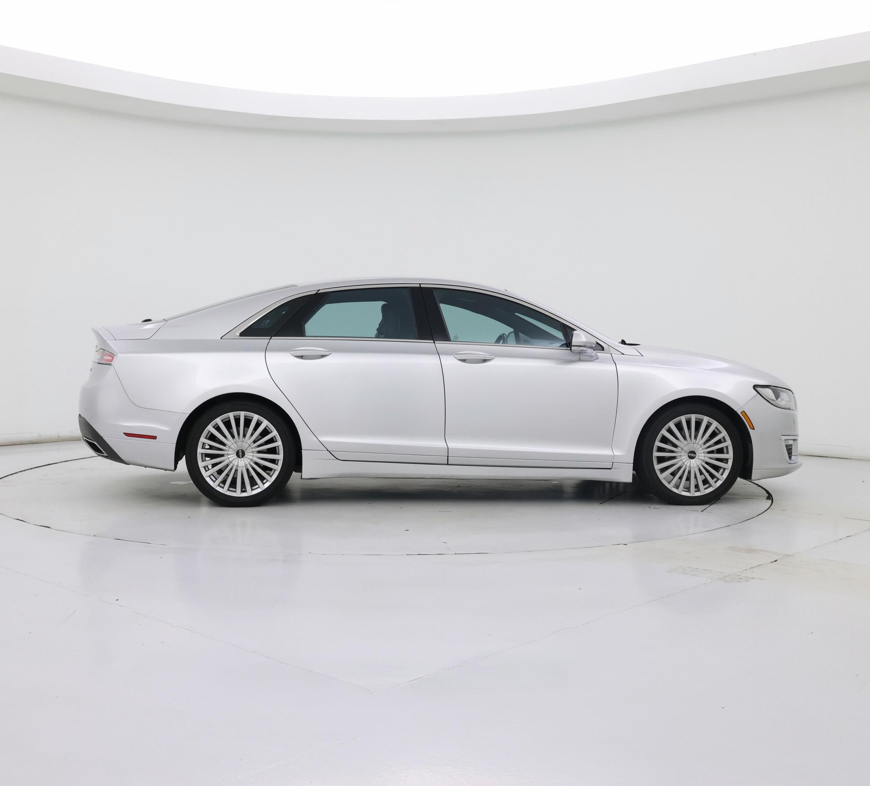 Thumbnail: 2017 Lincoln MKZ - 7