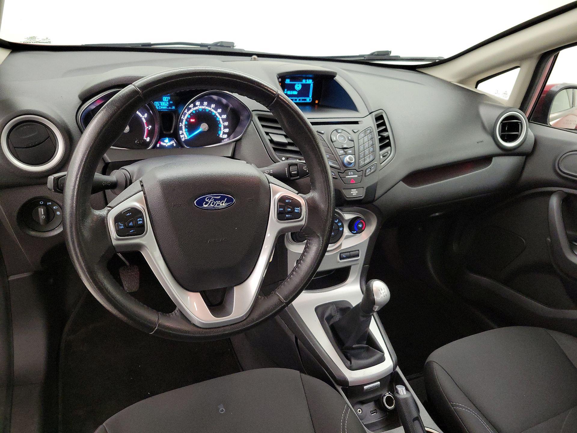 Thumbnail: 2016 Ford Fiesta - 9