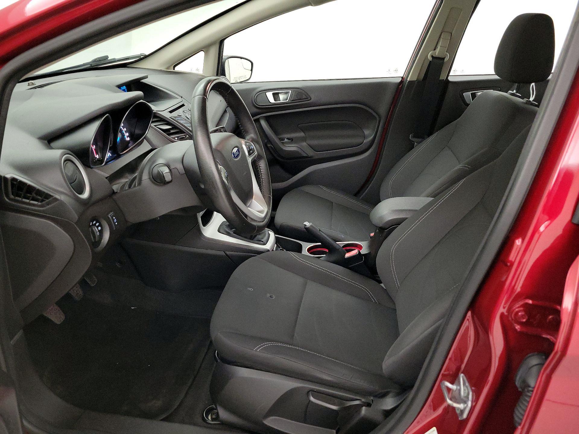 Thumbnail: 2016 Ford Fiesta - 11