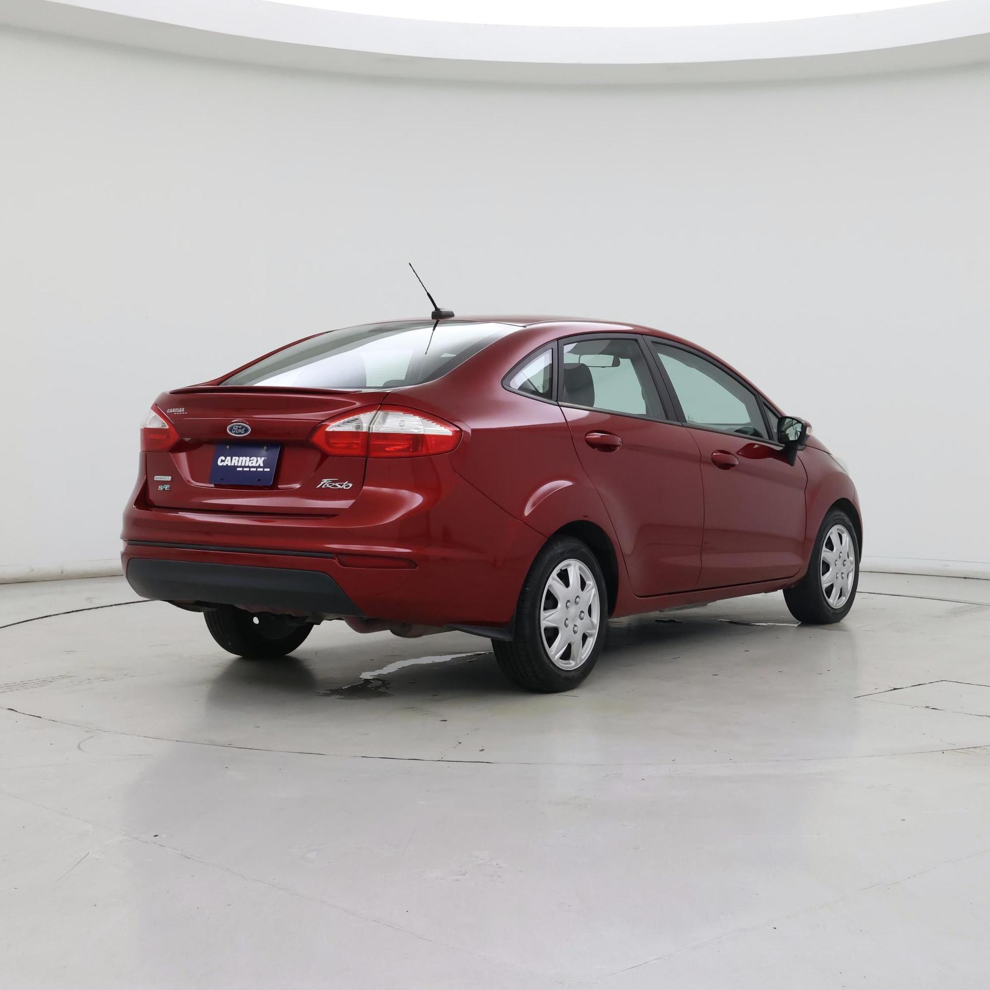 Thumbnail: 2016 Ford Fiesta - 8
