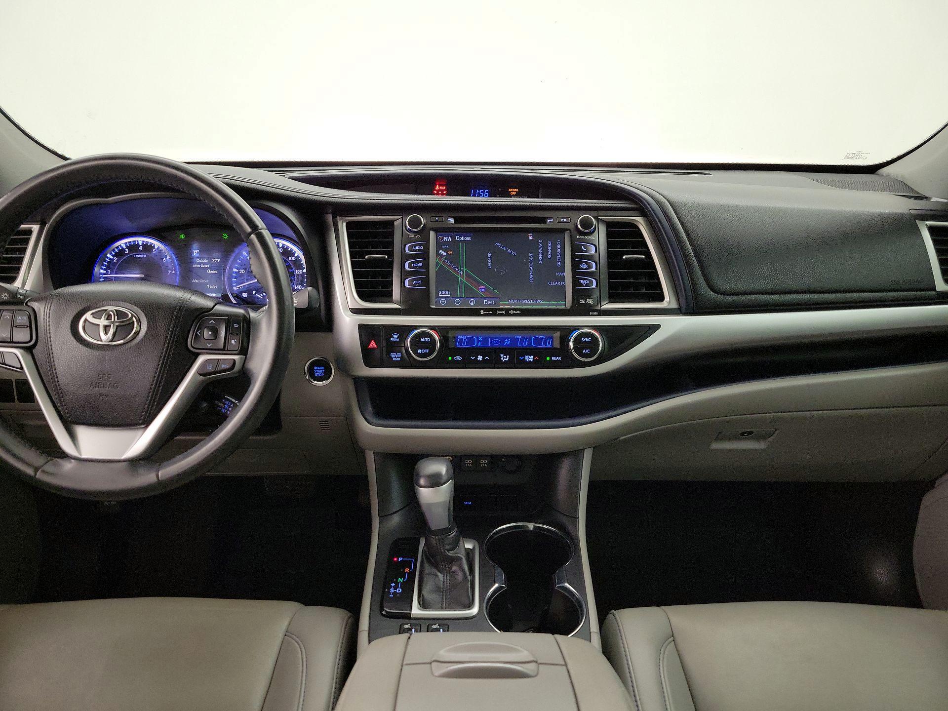 Thumbnail: 2019 Toyota Highlander - 9